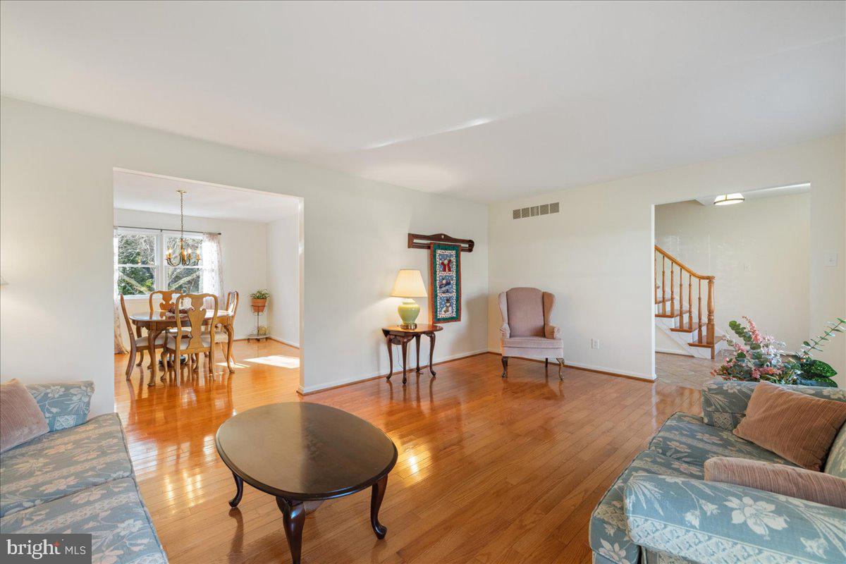 HOLLY DALE - Residential