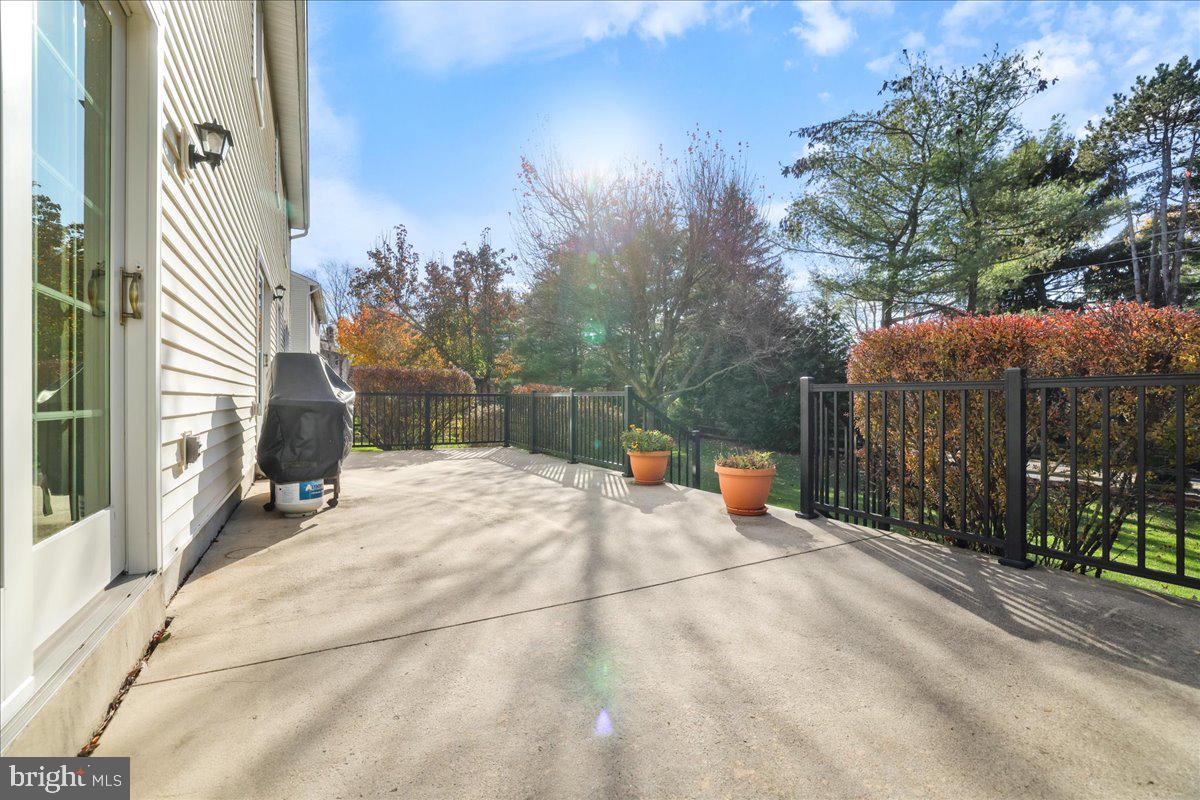 HOLLY DALE - Residential