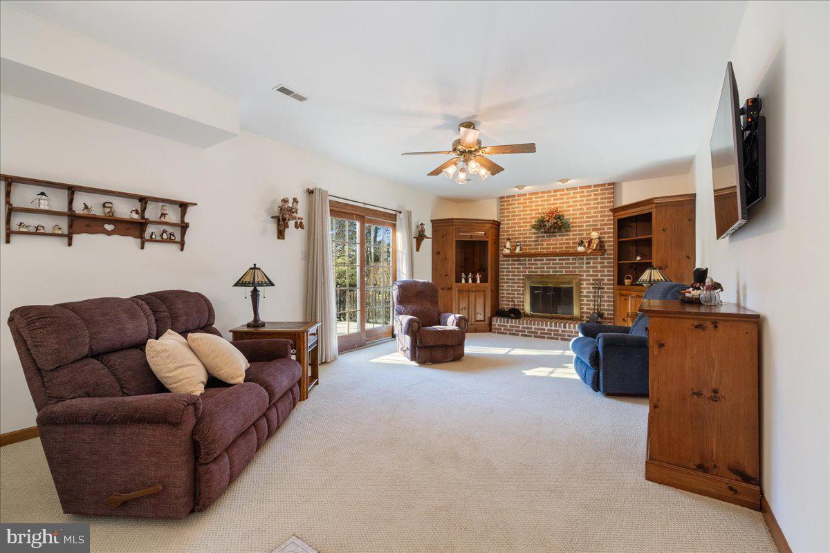 HOLLY DALE - Residential