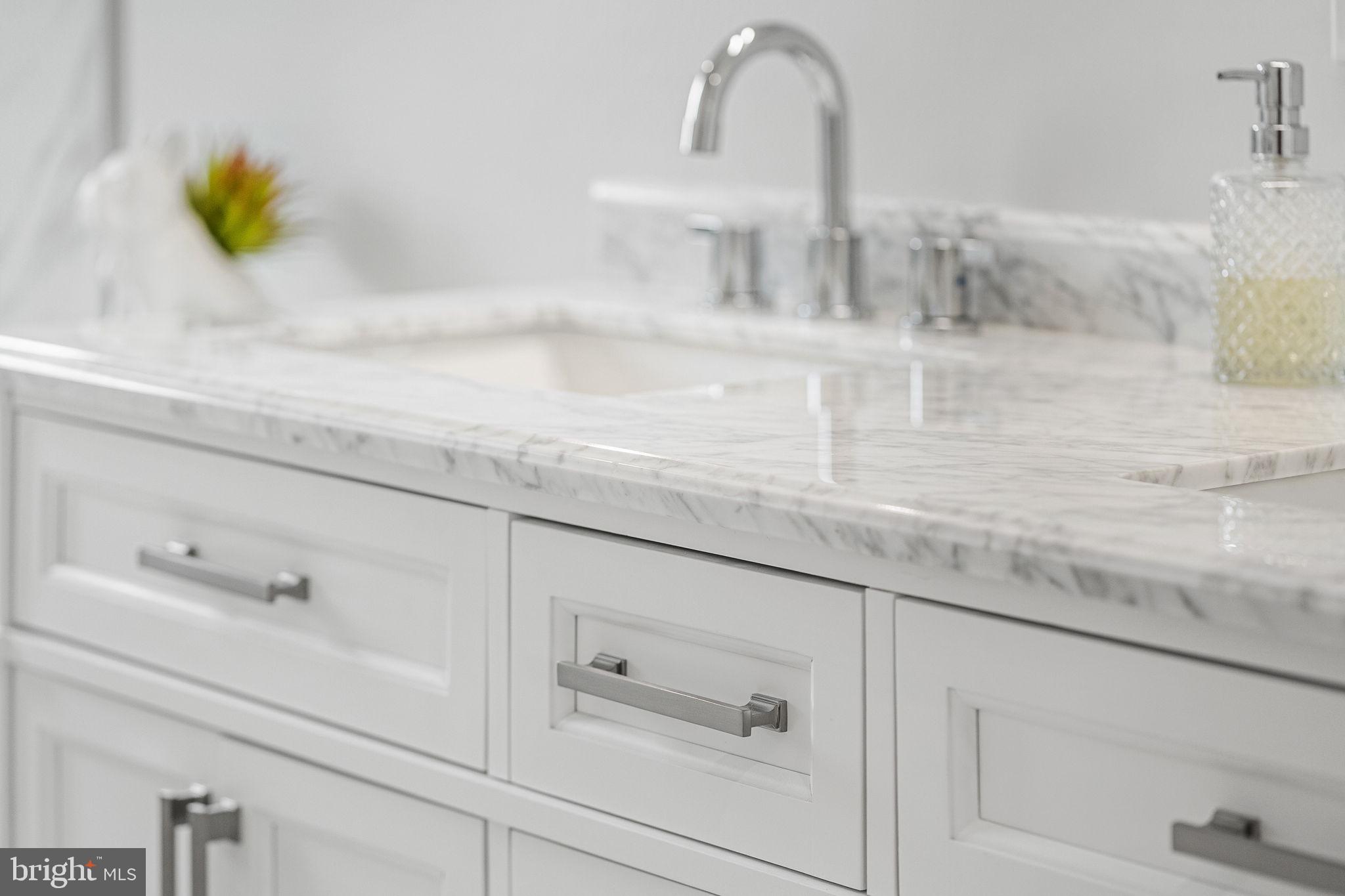 GLYNHILL - Residential