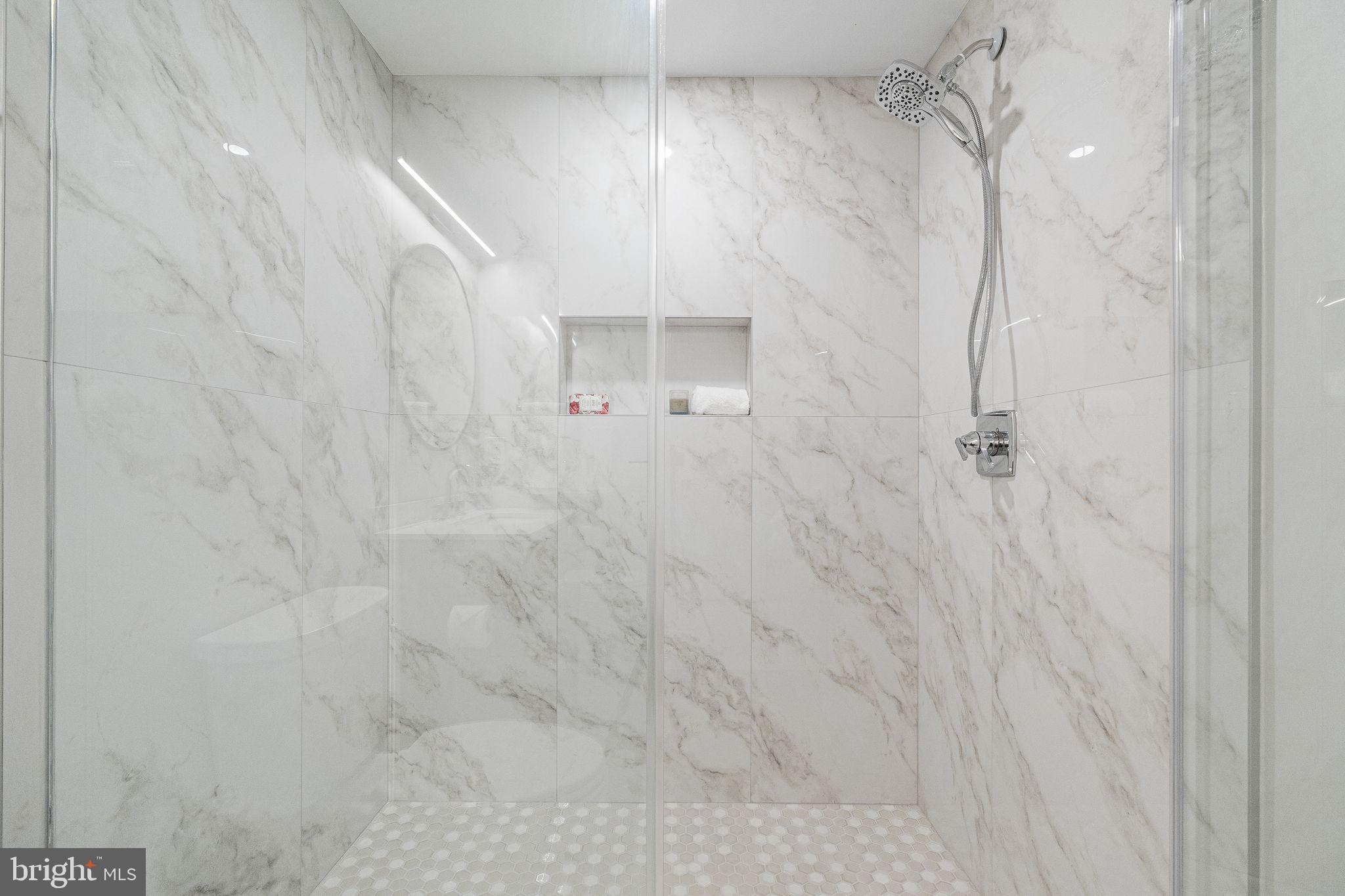 GLYNHILL - Residential