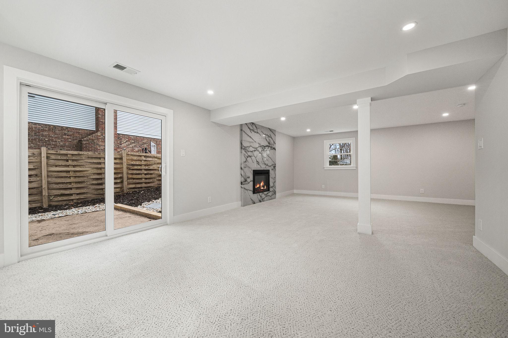 GLYNHILL - Residential