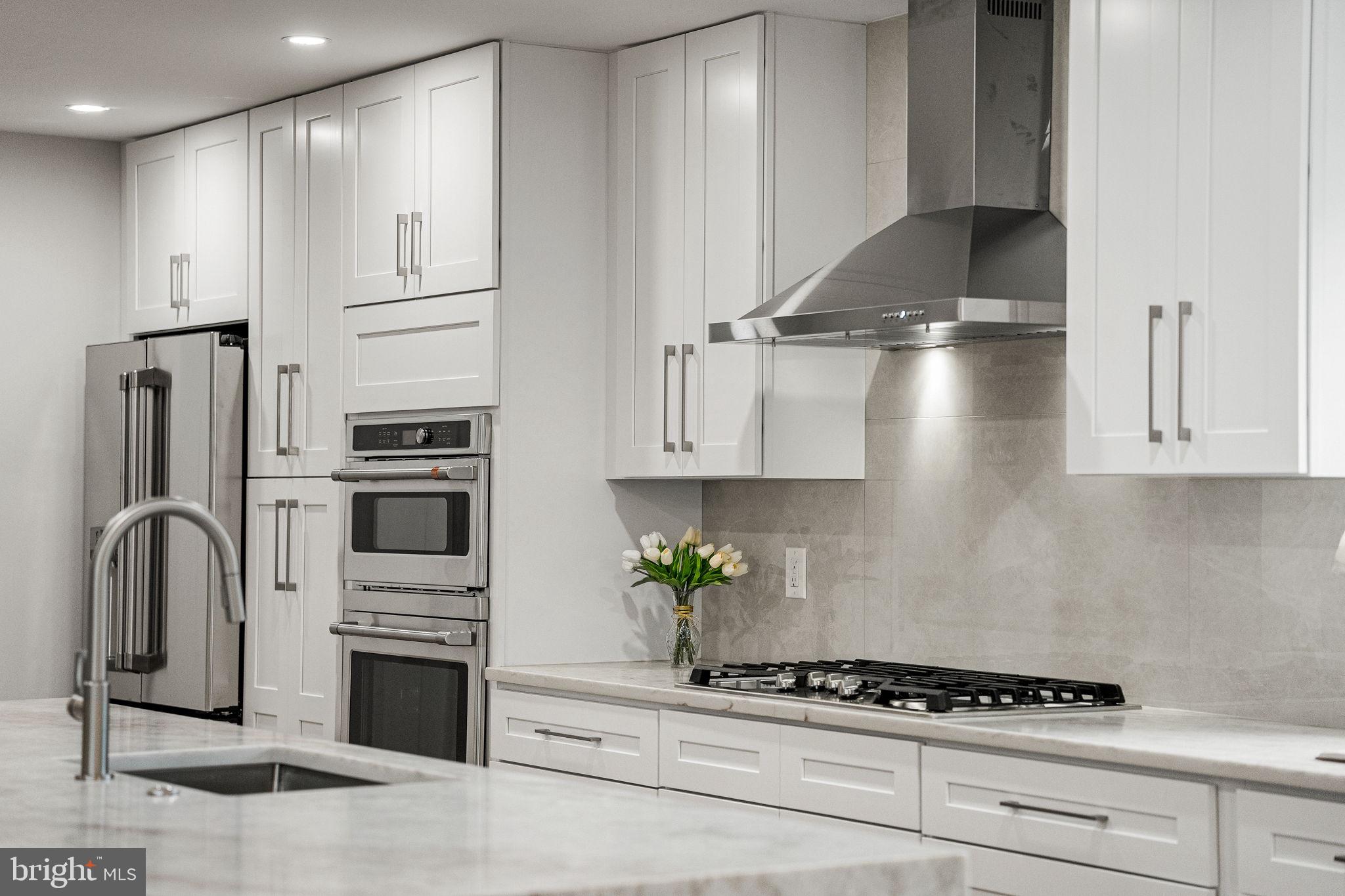 GLYNHILL - Residential