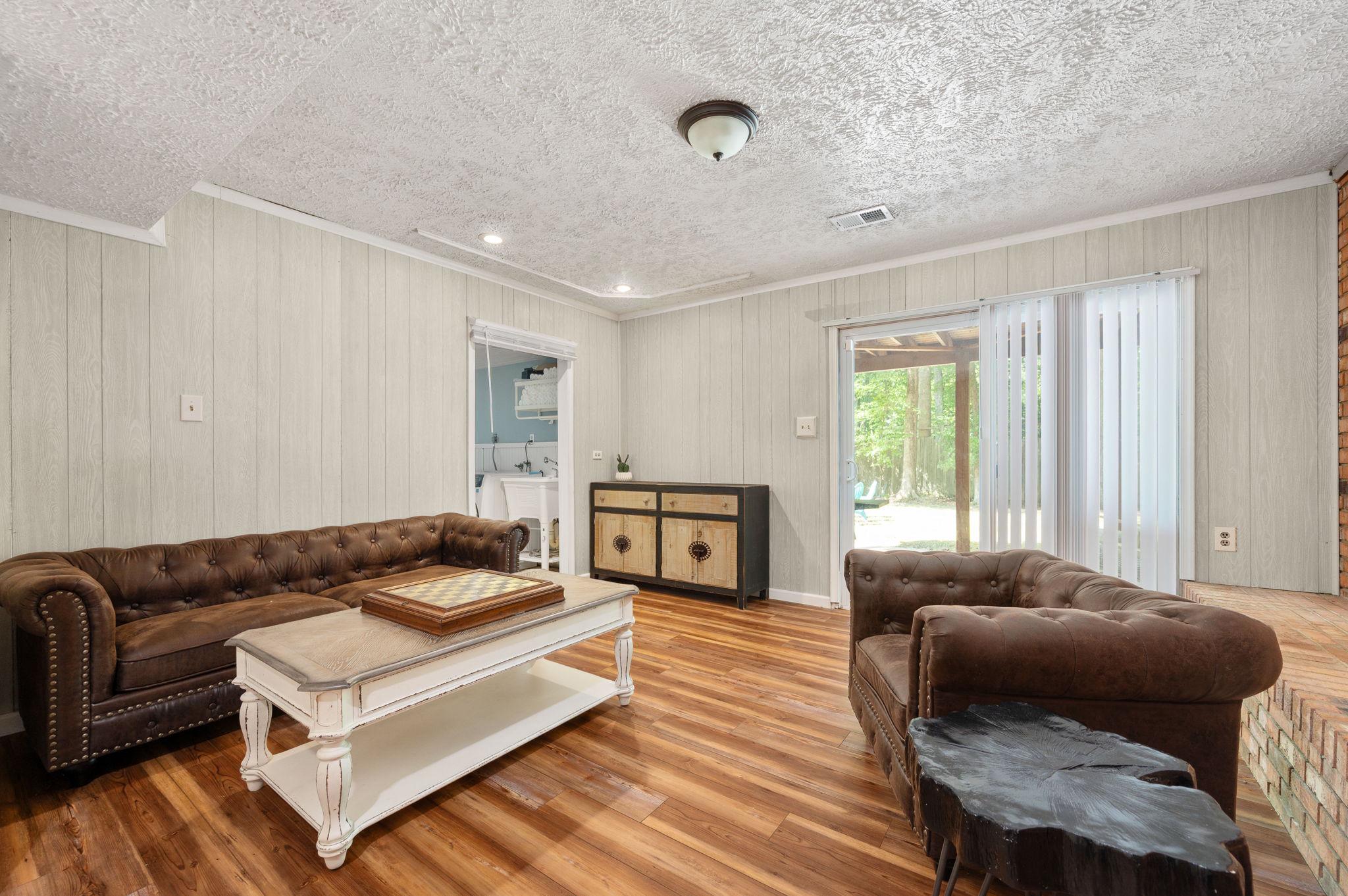 ROSEDALE - Residential