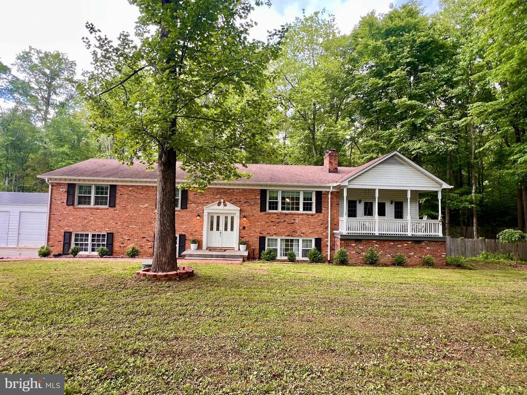 Photo of 7 Rosehaven Street, STAFFORD, VA 22556 (MLS # VAST2049216)