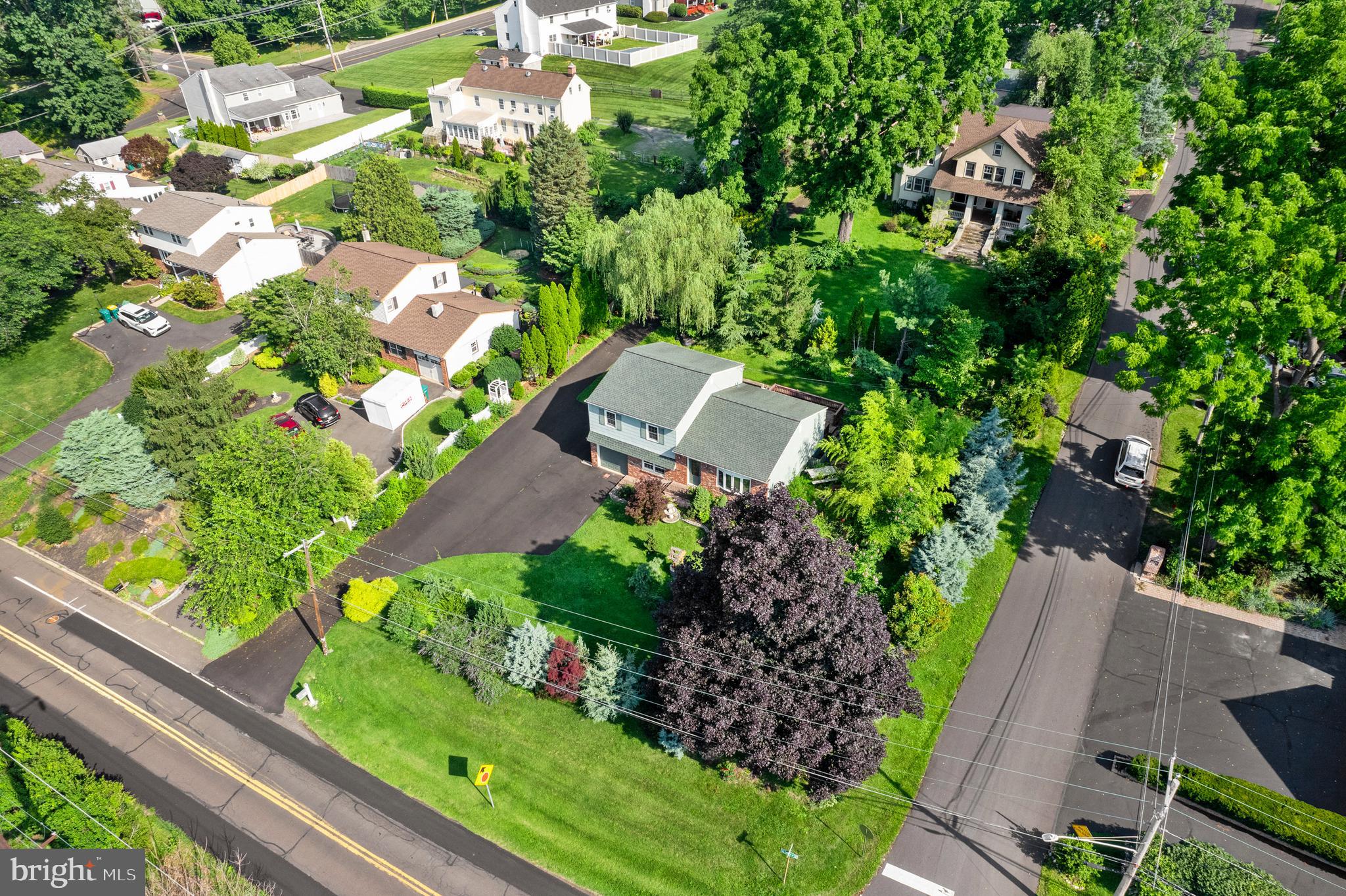 643 COMLY AVENUE