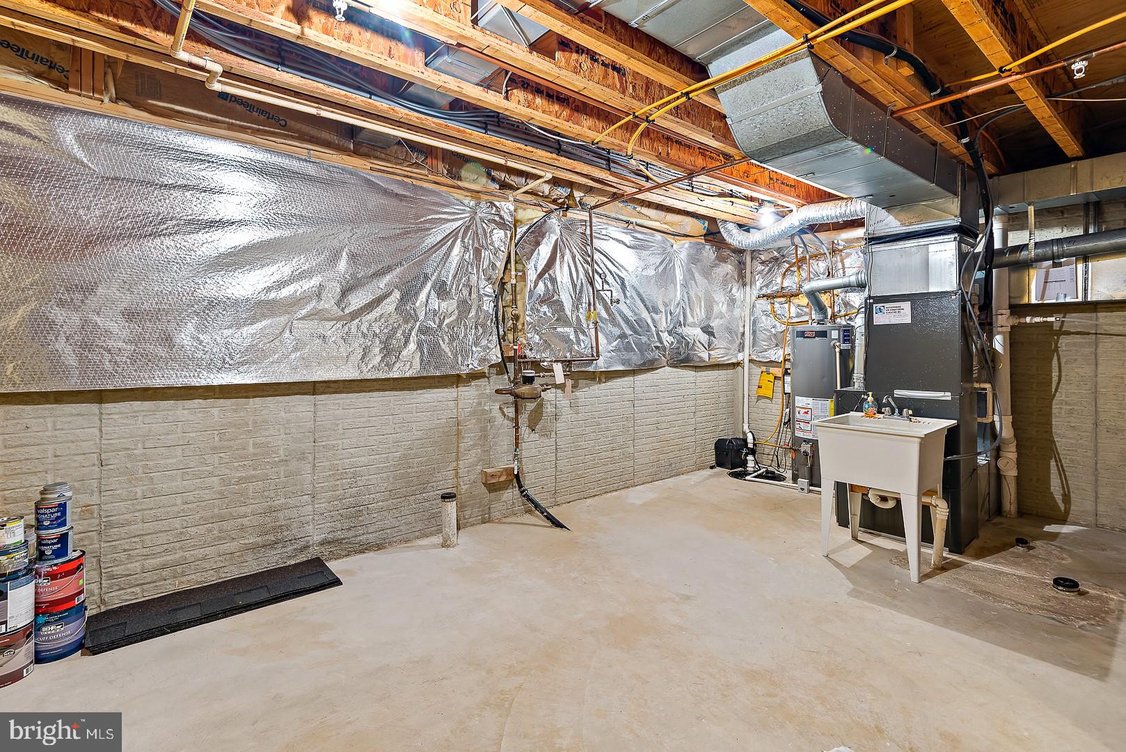 VILLAGE OF CLOPPERS MILL - Residential