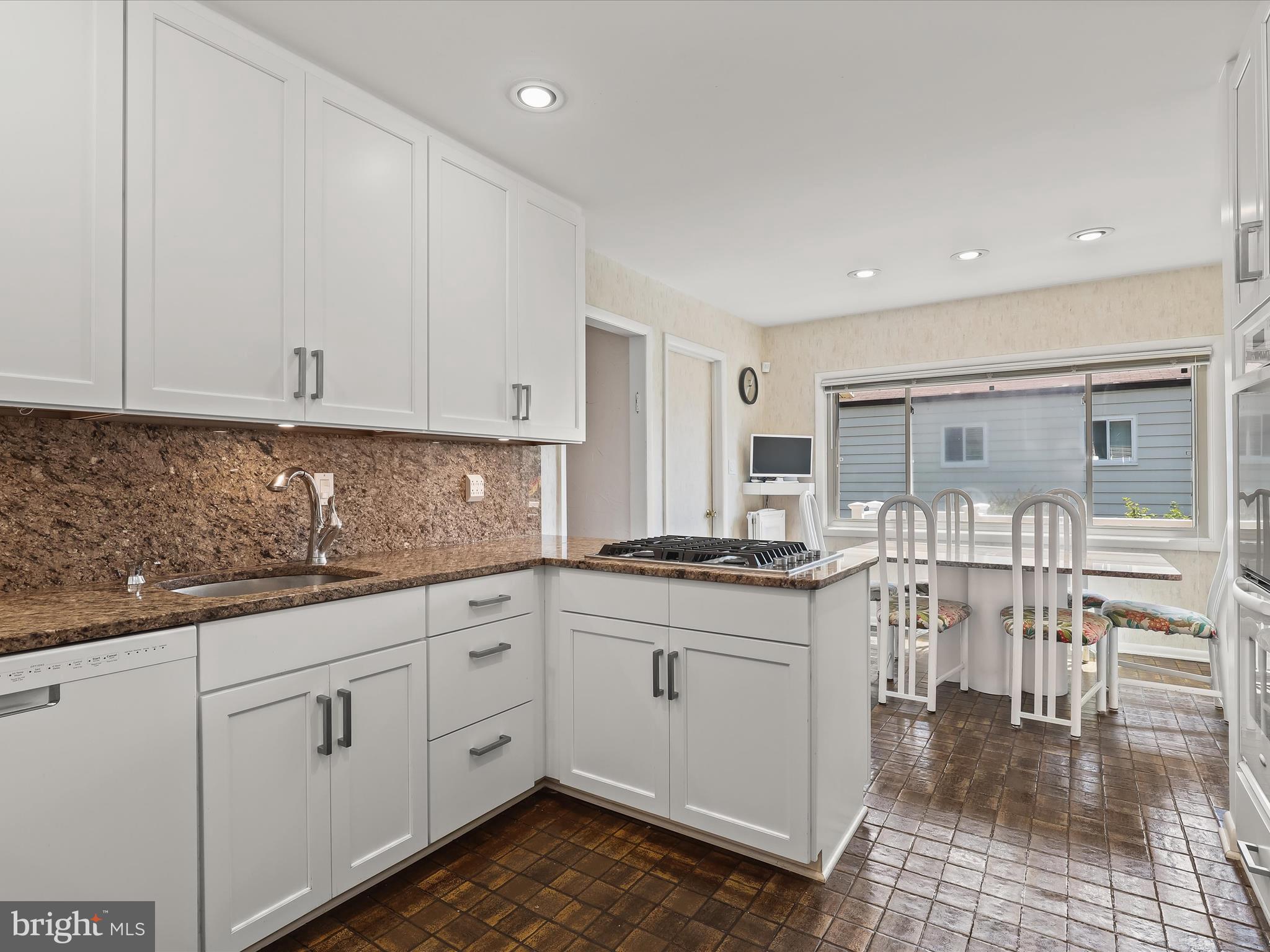 GREEN GATE - Residential