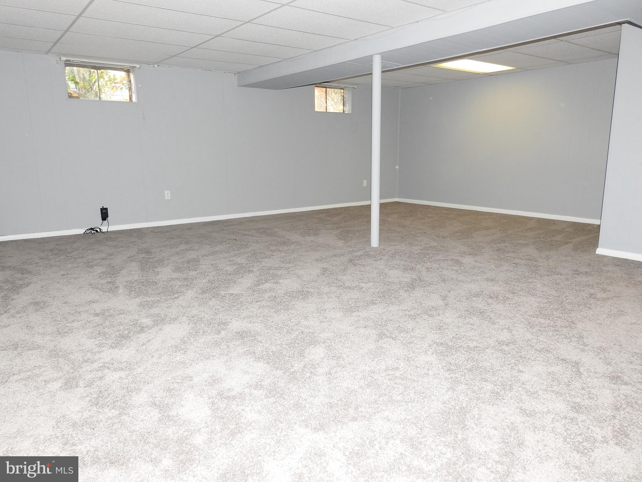 CATONSVILLE MANOR - Residential