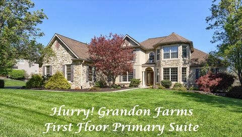 Photo of 880 Sawgrass Ln, MECHANICSBURG, PA 17050 (MLS # PACB2053104)