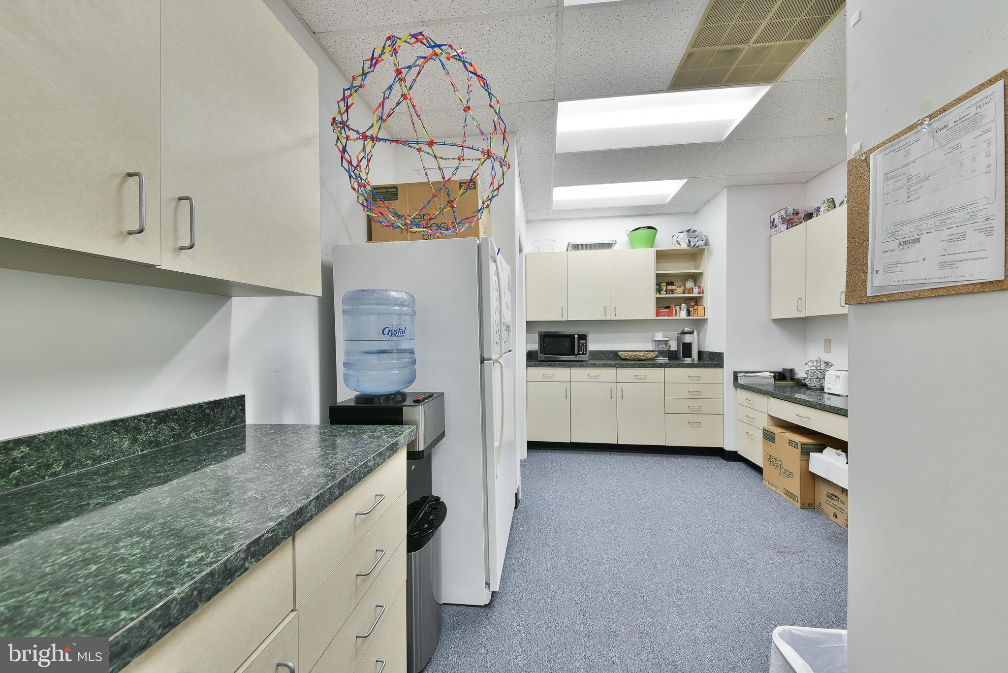 FORT WASHINGTON - Commercial Lease