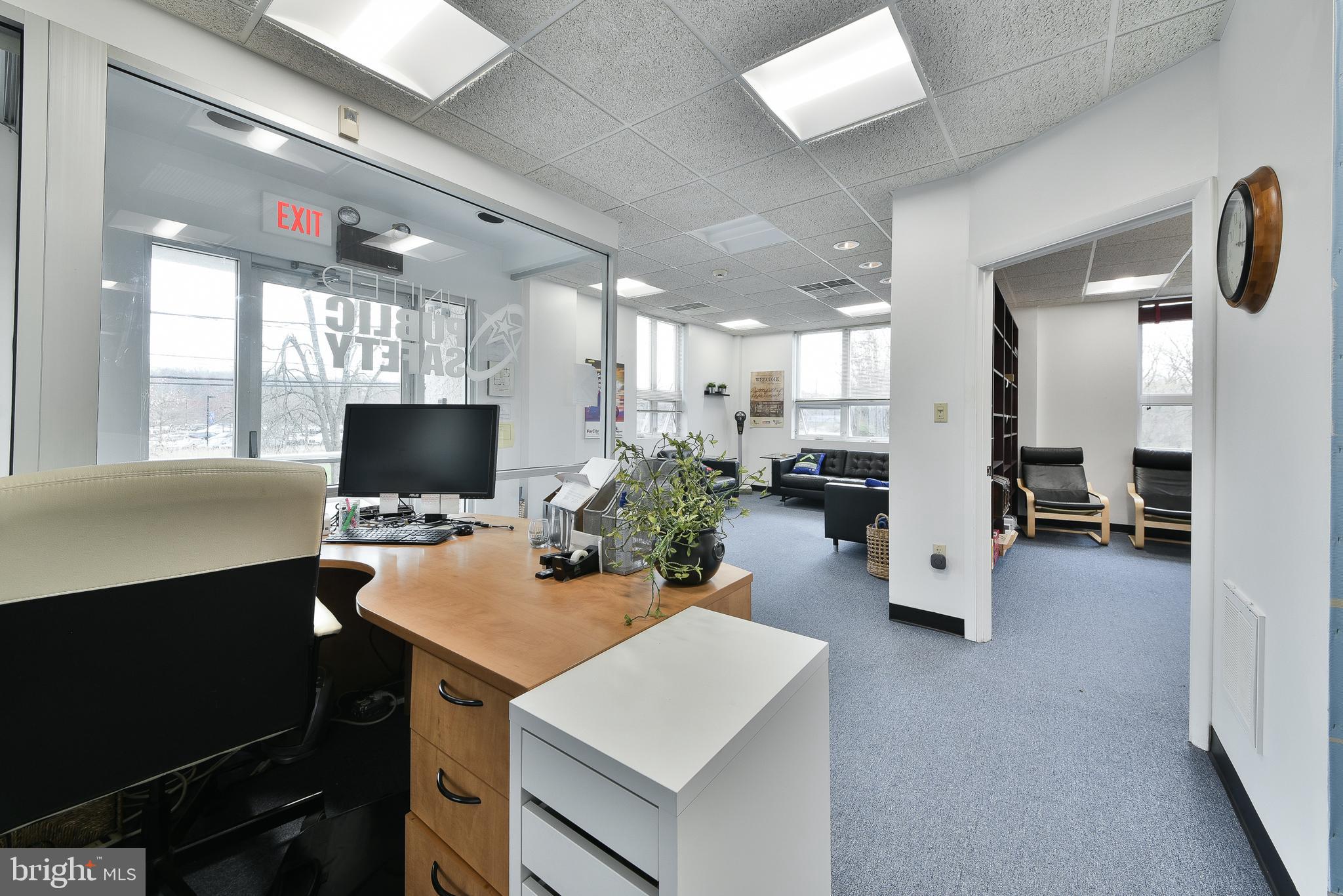 FORT WASHINGTON - Commercial Lease