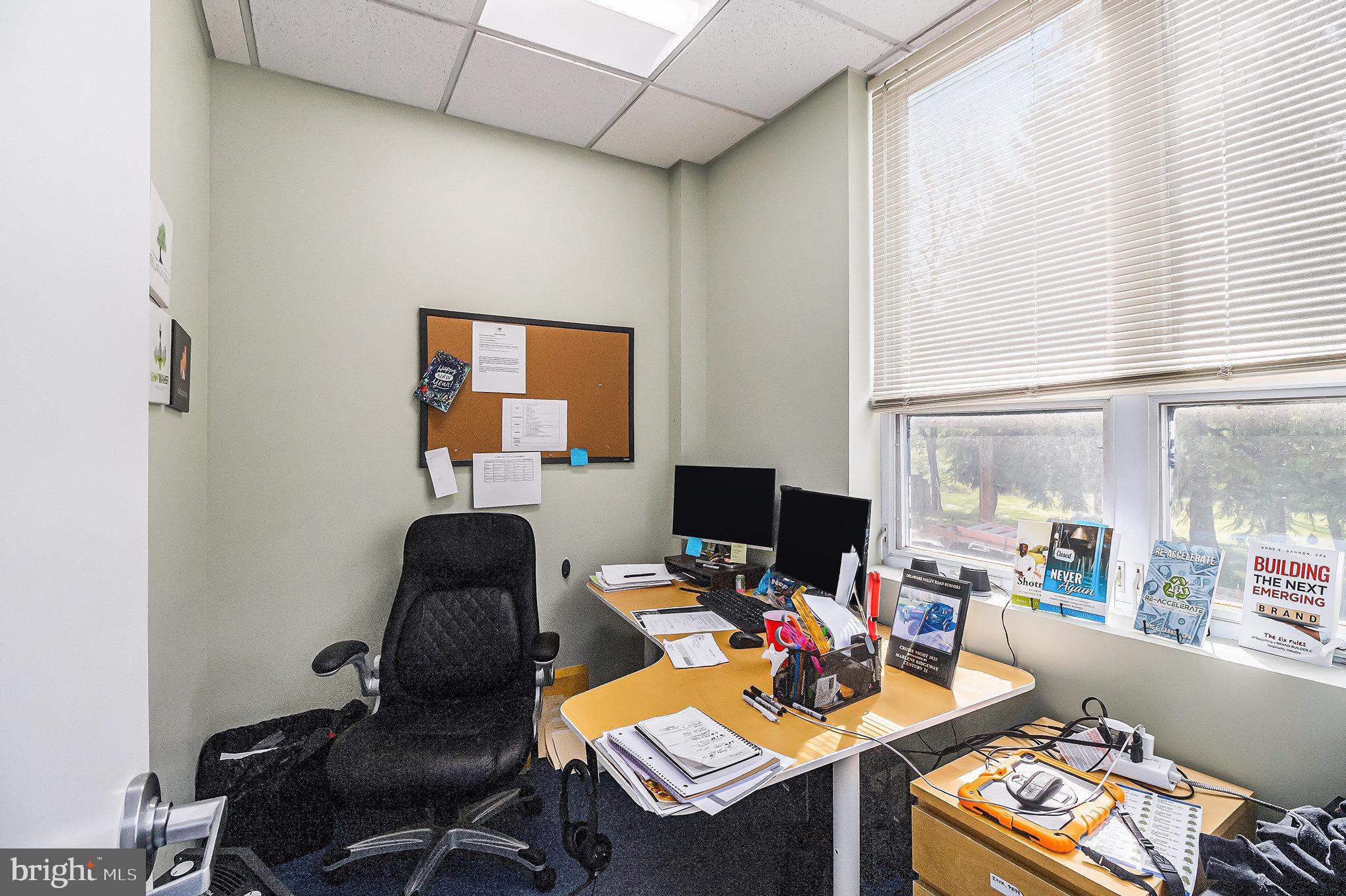 FORT WASHINGTON - Commercial Lease