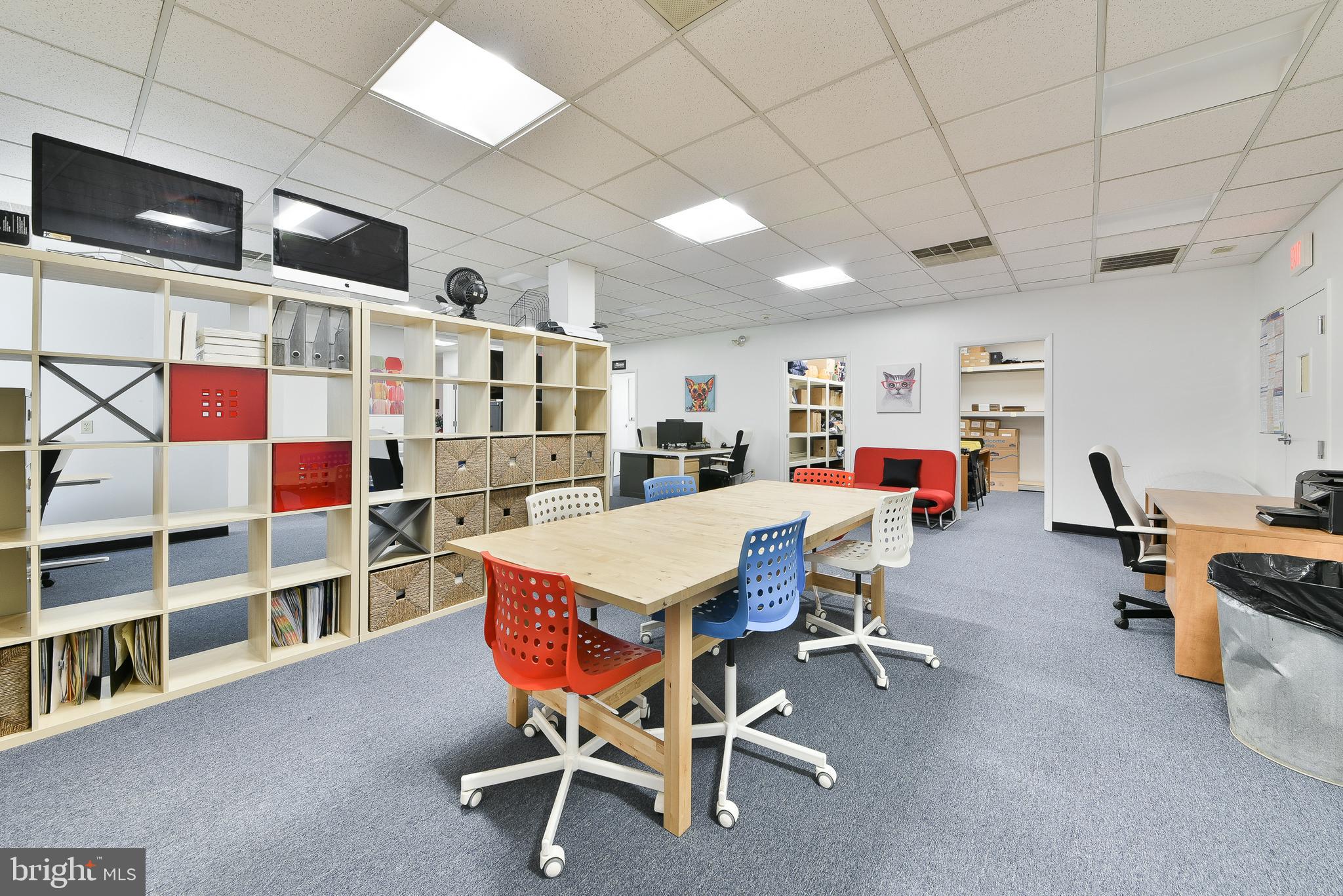 FORT WASHINGTON - Commercial Lease