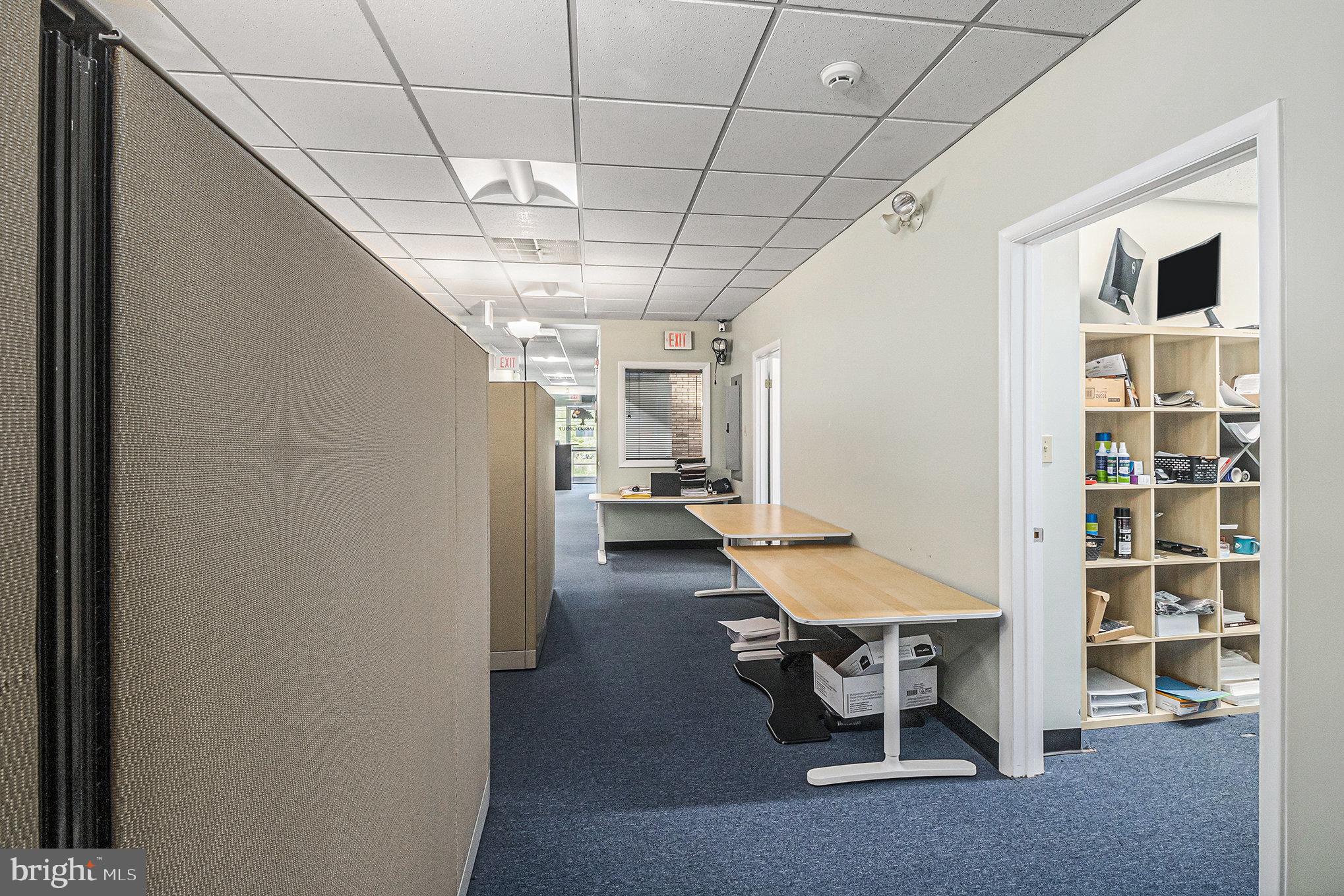 FORT WASHINGTON - Commercial Lease