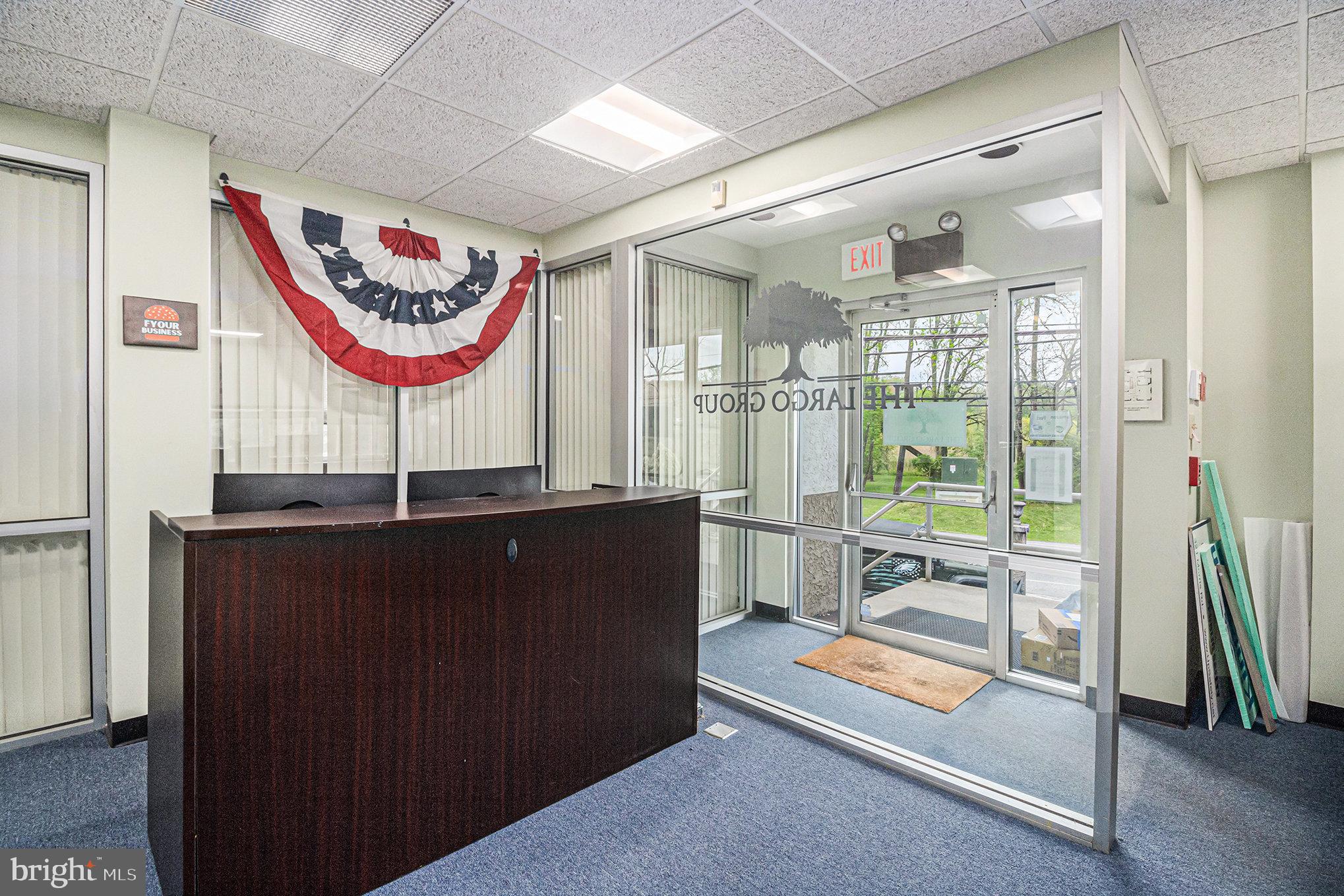 FORT WASHINGTON - Commercial Lease