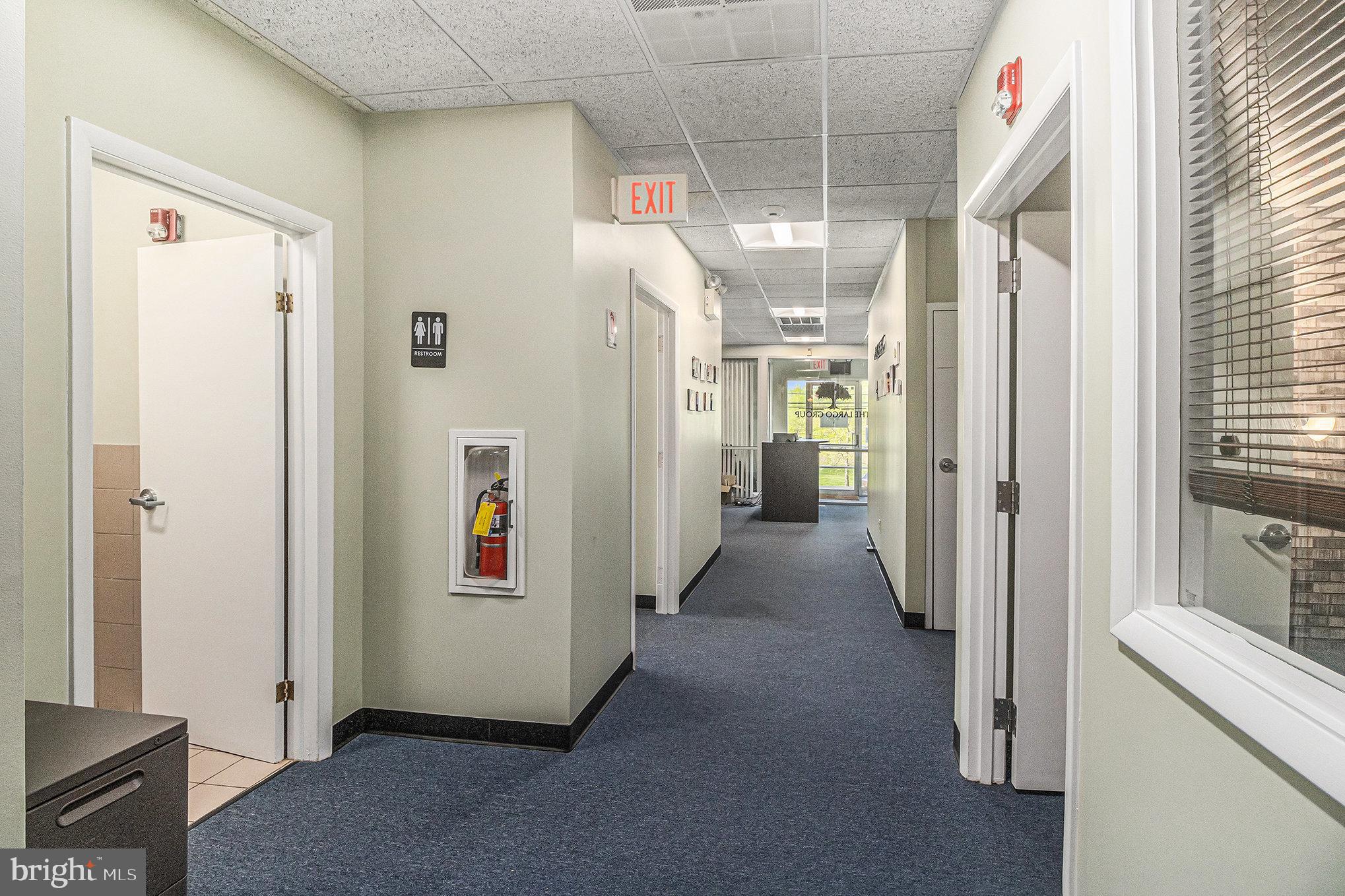 FORT WASHINGTON - Commercial Lease