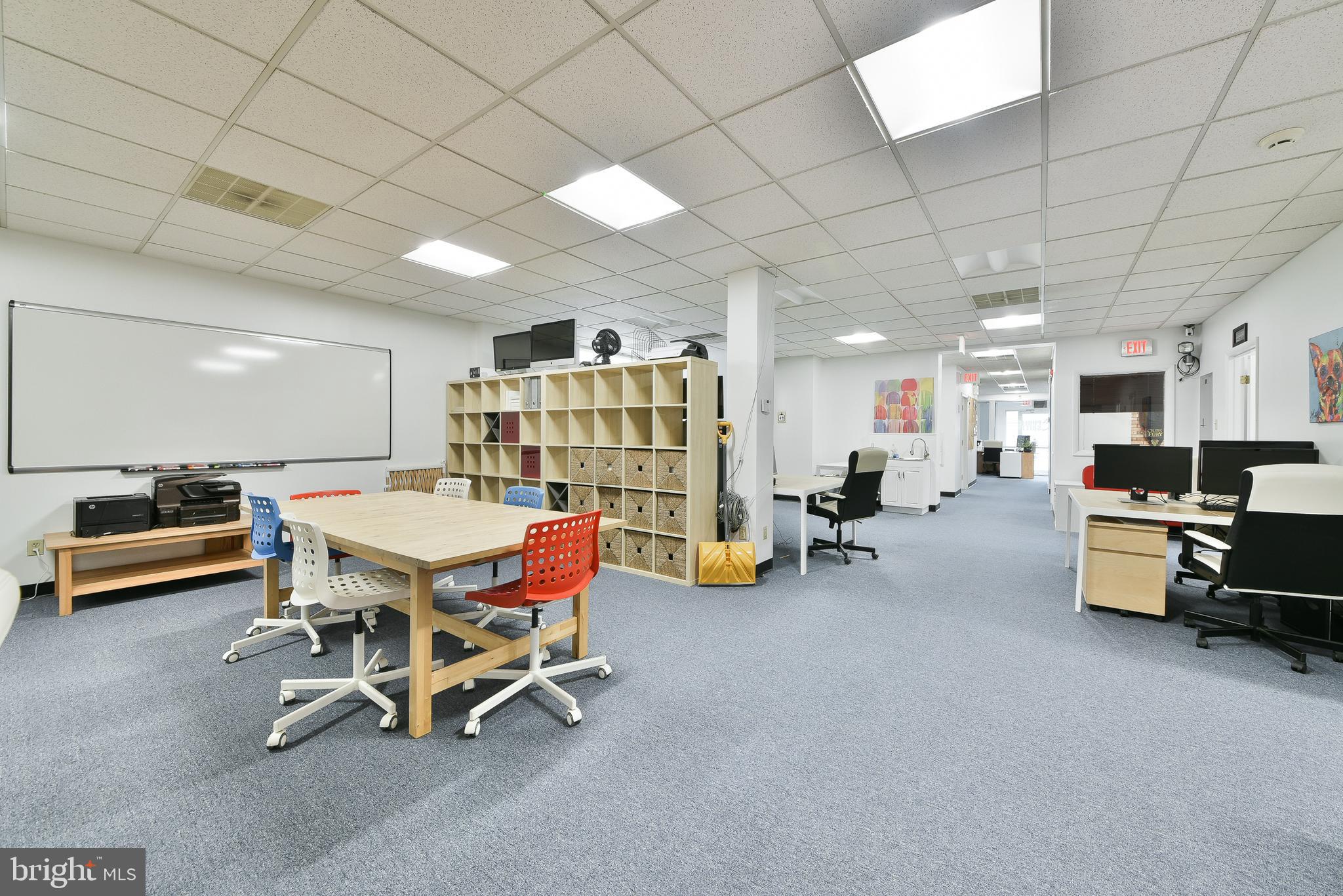 FORT WASHINGTON - Commercial Lease