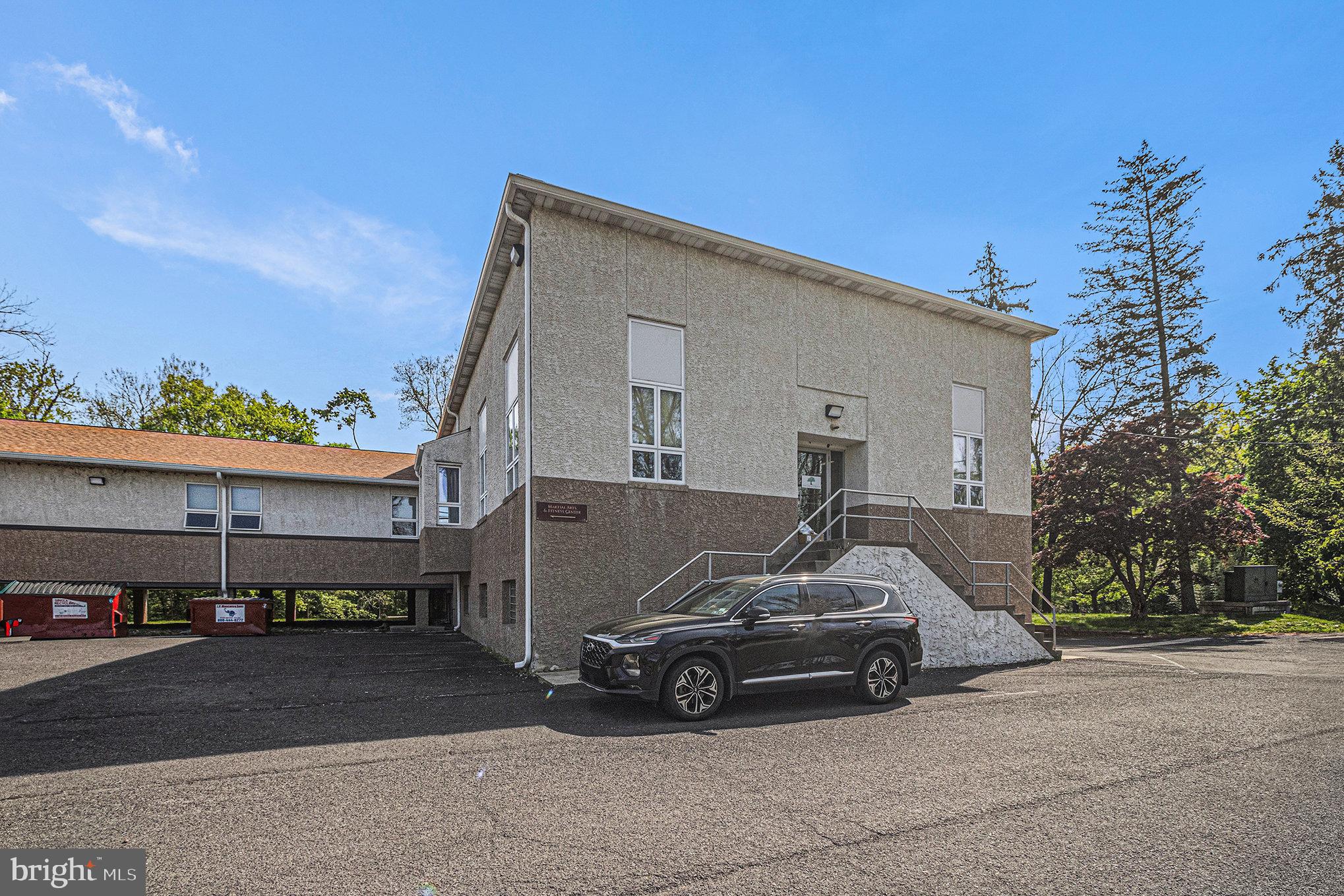 FORT WASHINGTON - Commercial Lease