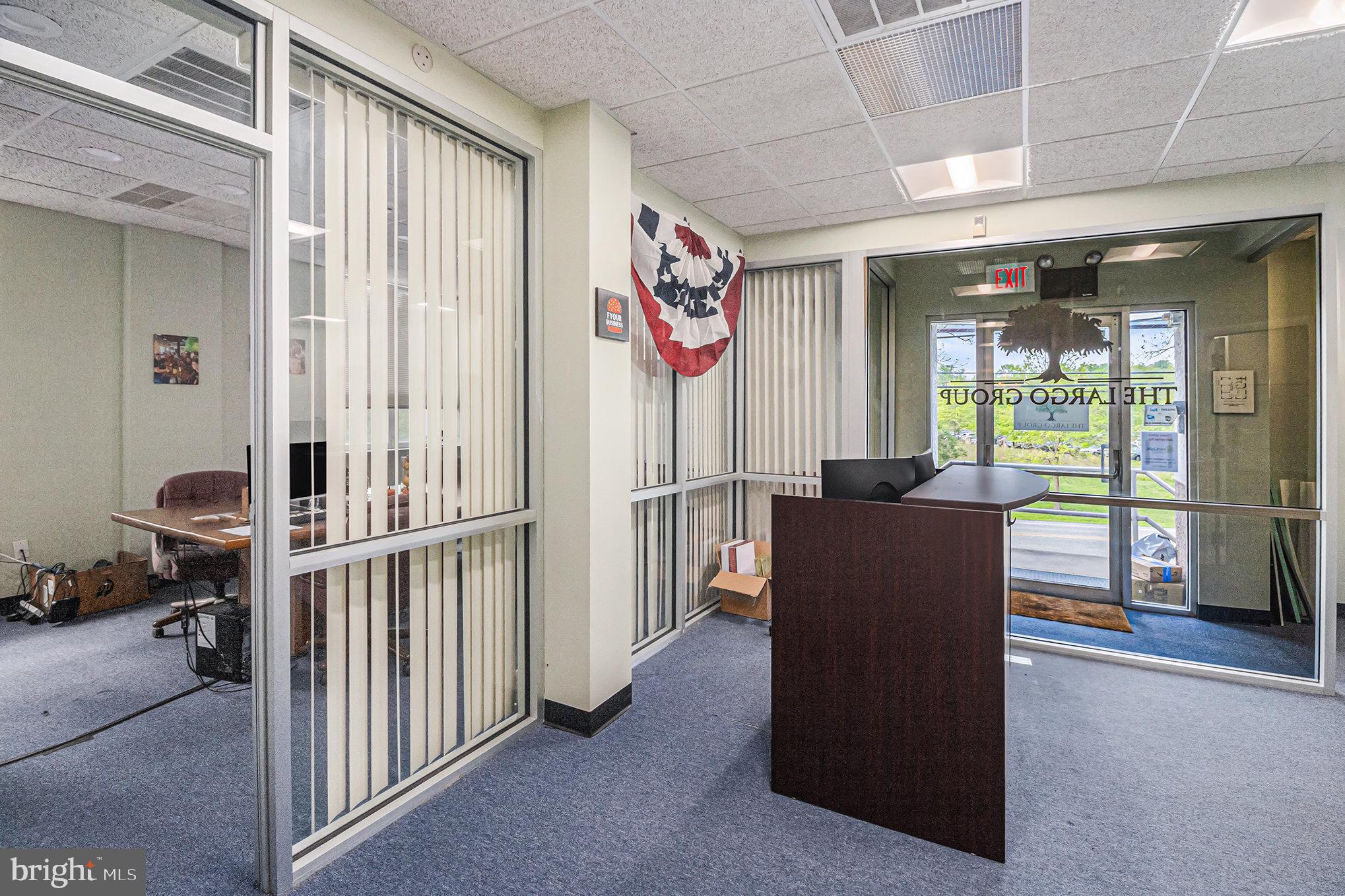 FORT WASHINGTON - Commercial Lease