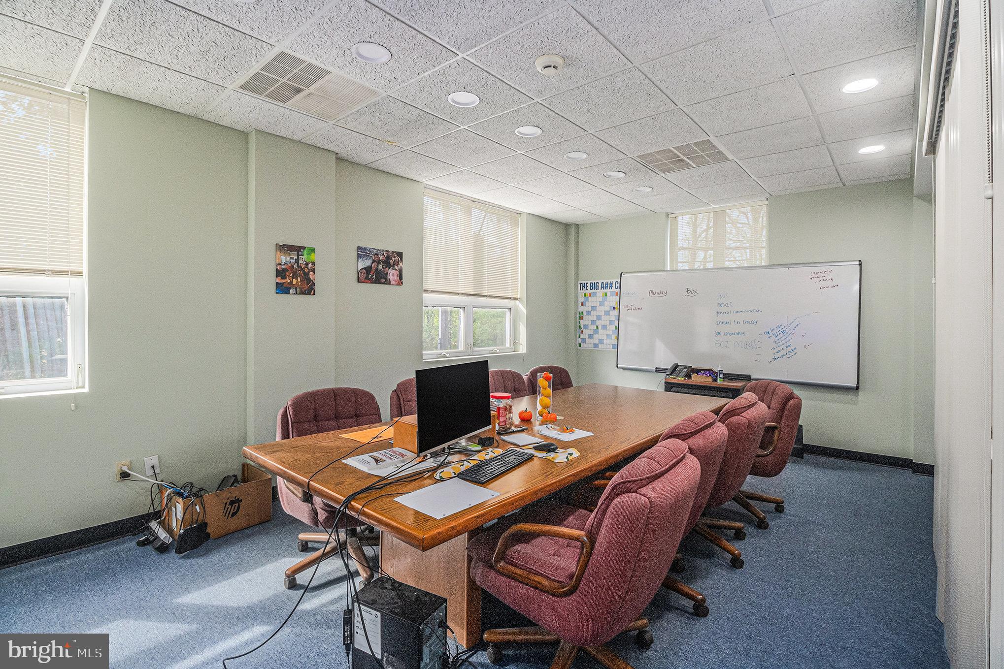 FORT WASHINGTON - Commercial Lease