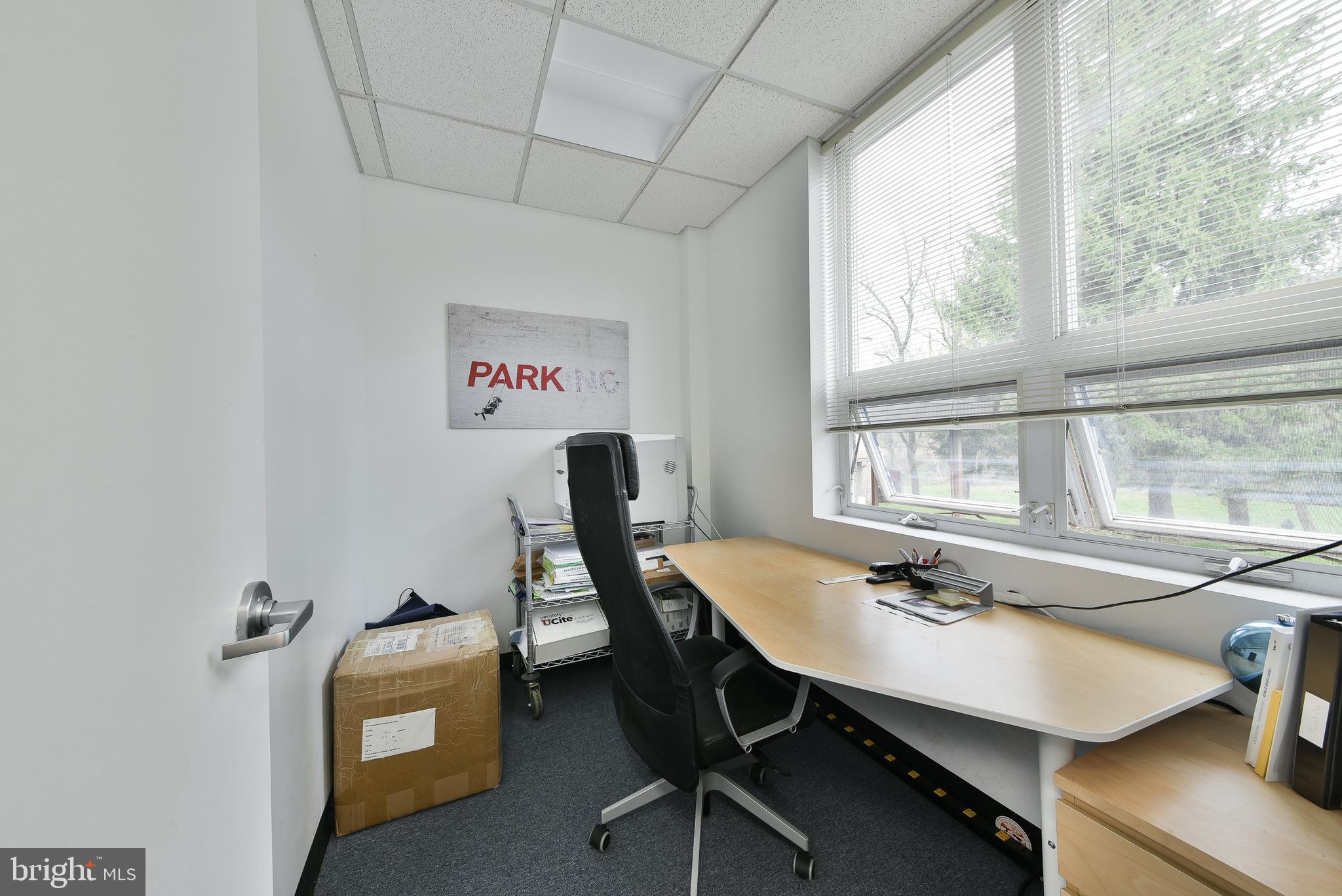 FORT WASHINGTON - Commercial Lease