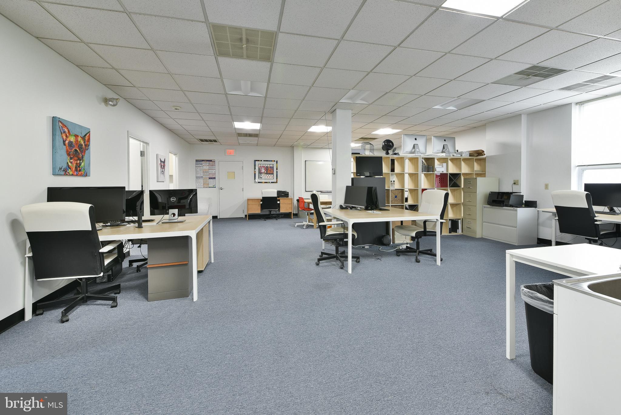 FORT WASHINGTON - Commercial Lease