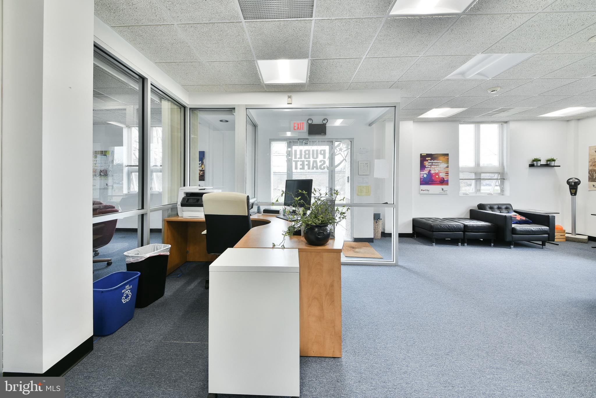 FORT WASHINGTON - Commercial Lease