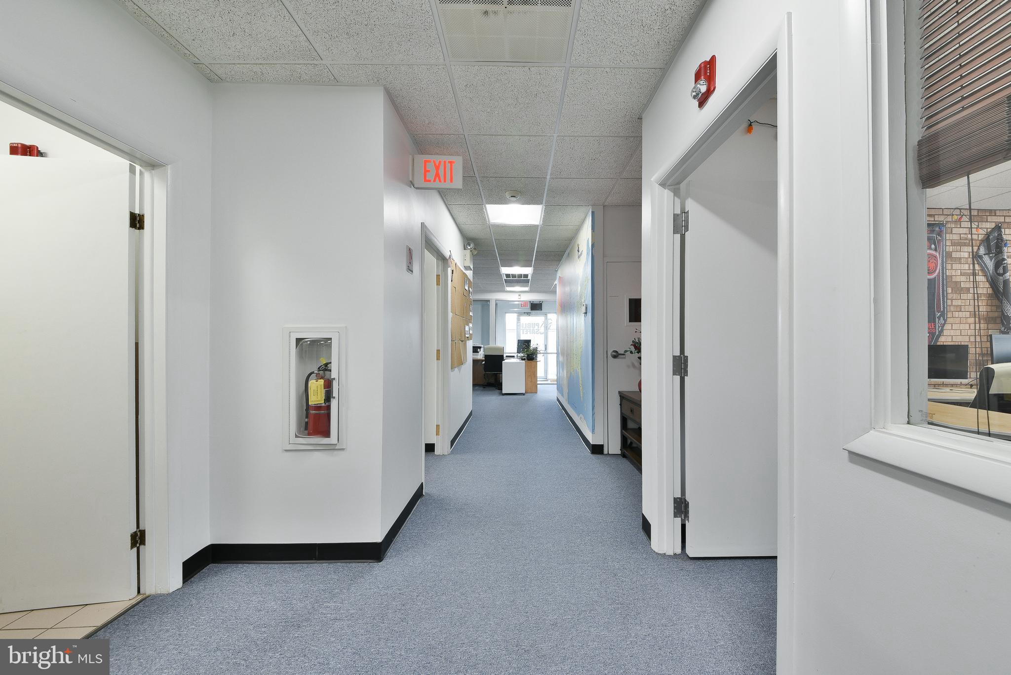 FORT WASHINGTON - Commercial Lease