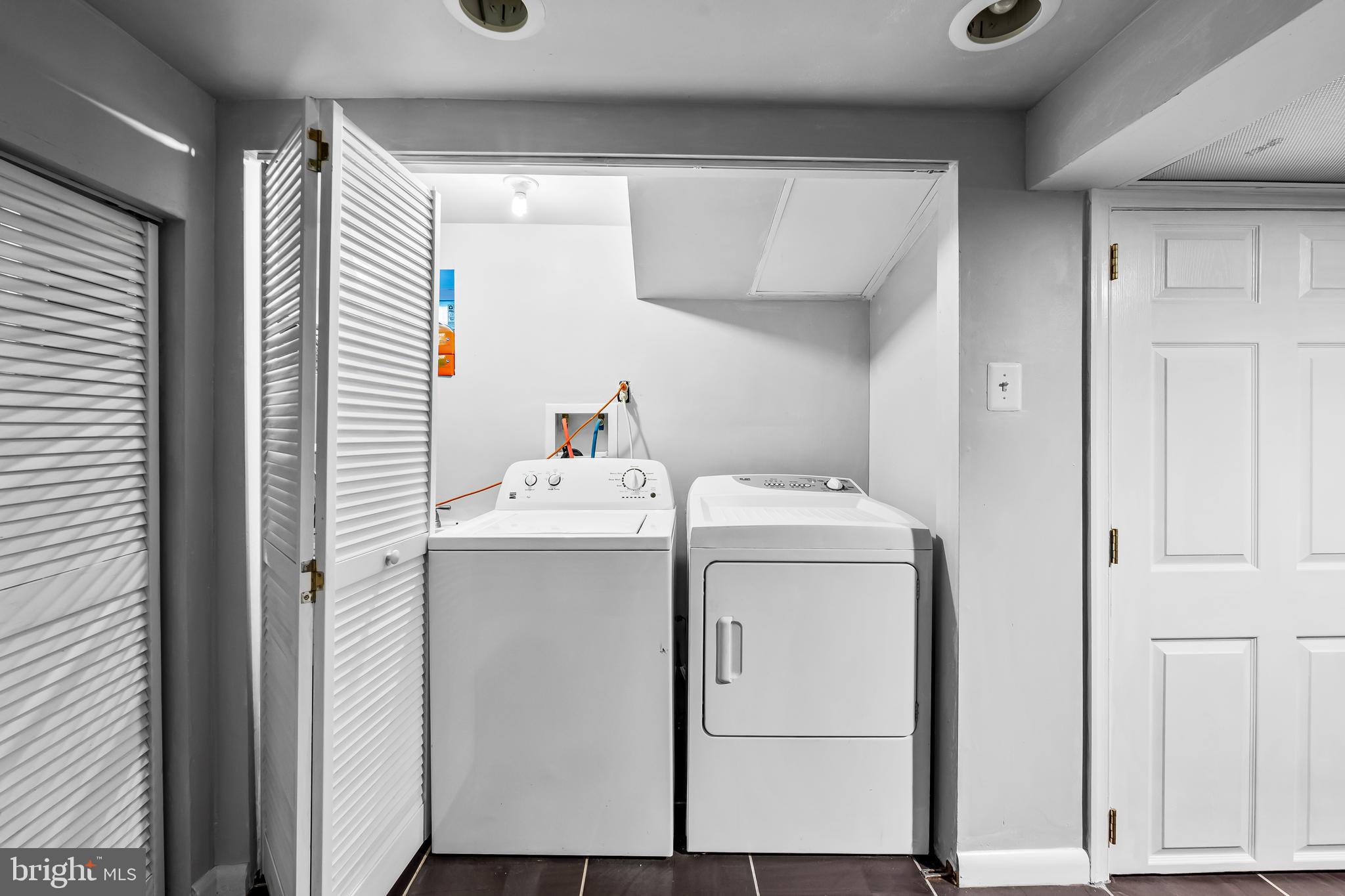 CARNEY/PARKVILLE - Residential