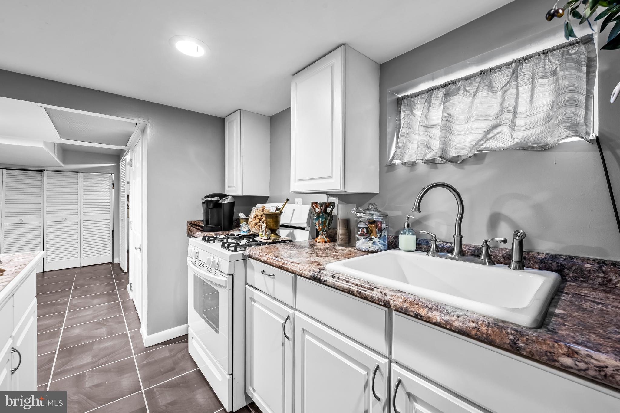 CARNEY/PARKVILLE - Residential