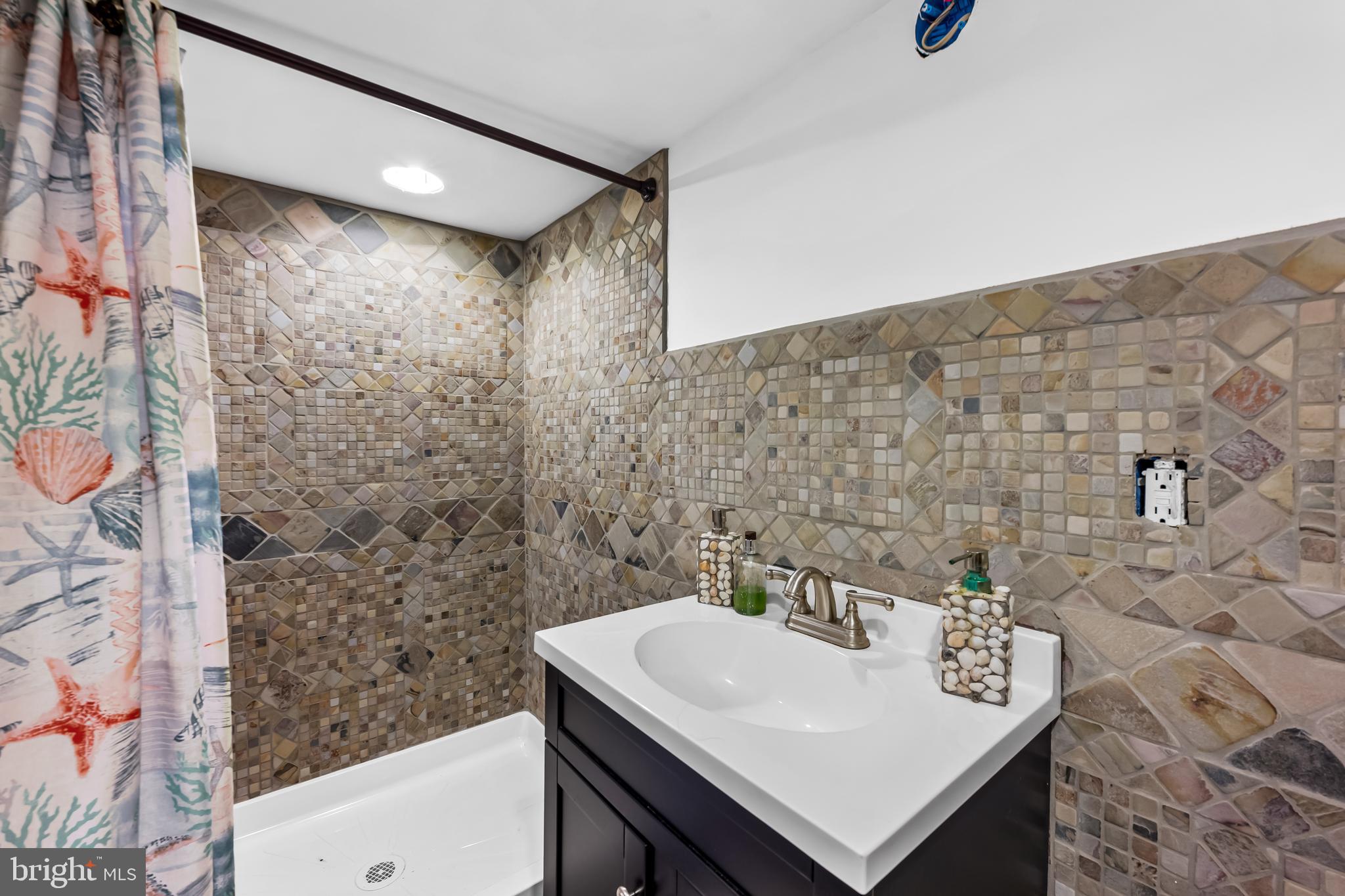 CARNEY/PARKVILLE - Residential