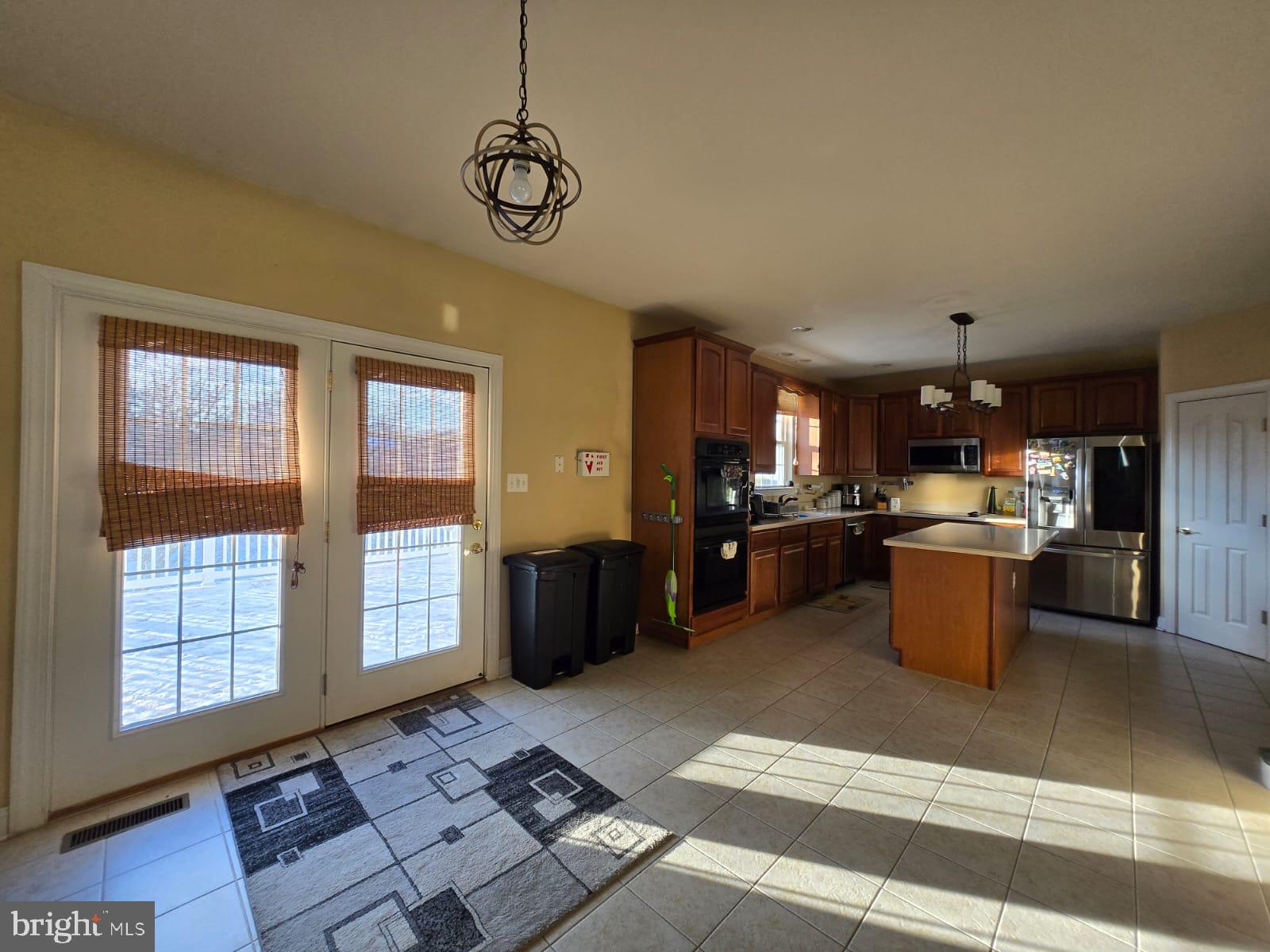 CROSS POINT - Residential Lease