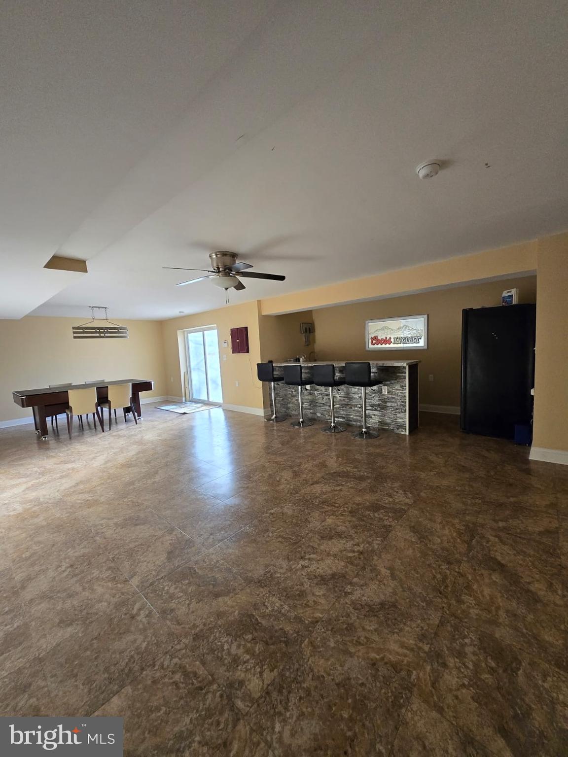 CROSS POINT - Residential Lease