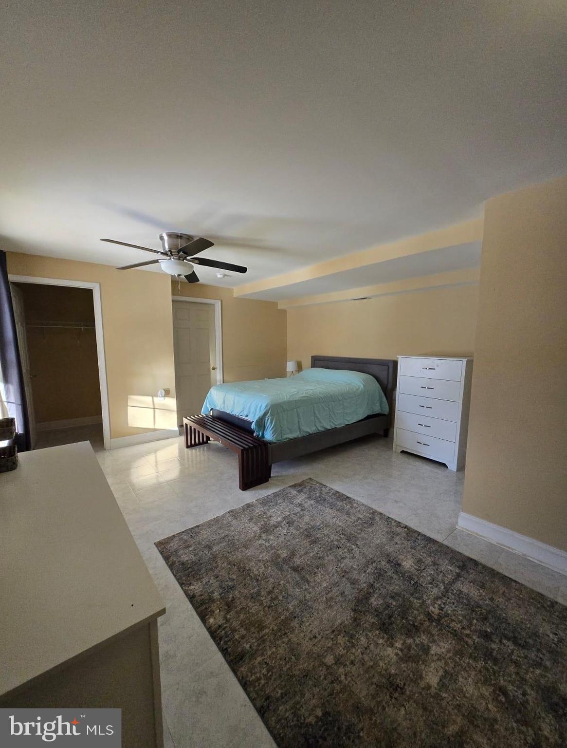 CROSS POINT - Residential Lease