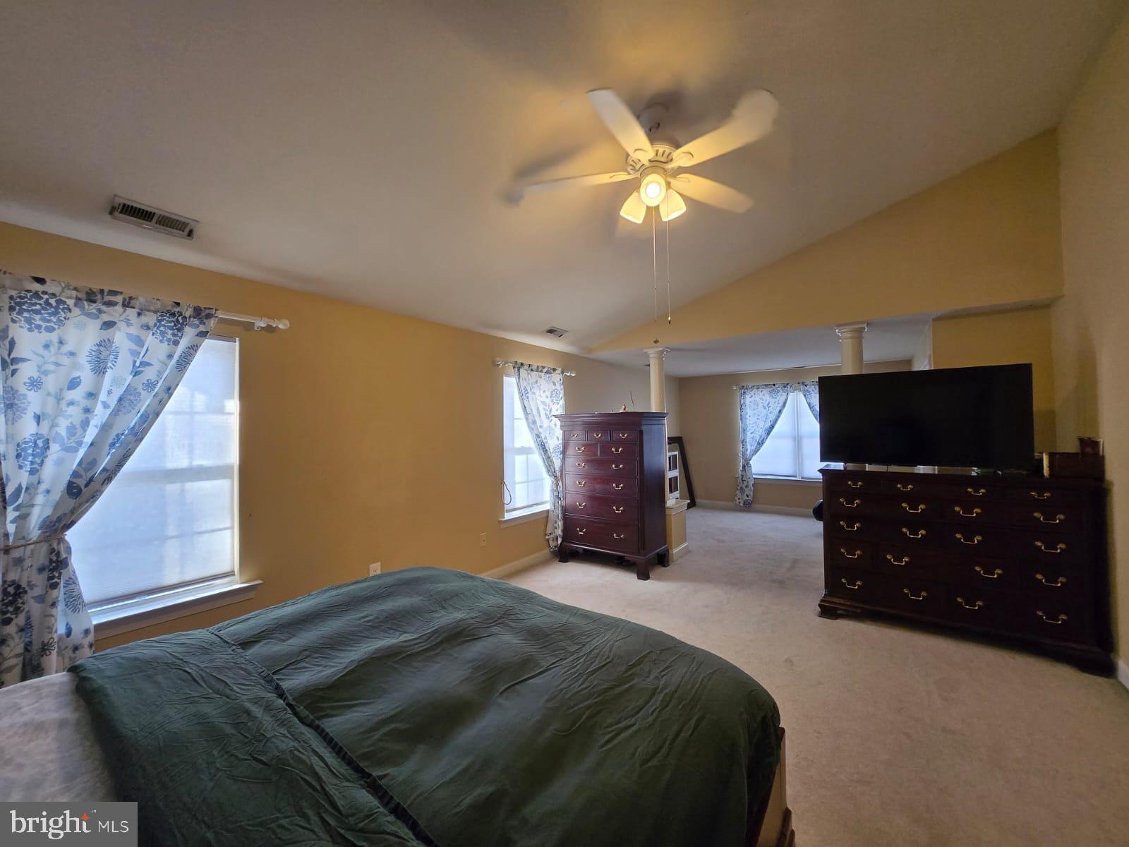 CROSS POINT - Residential Lease