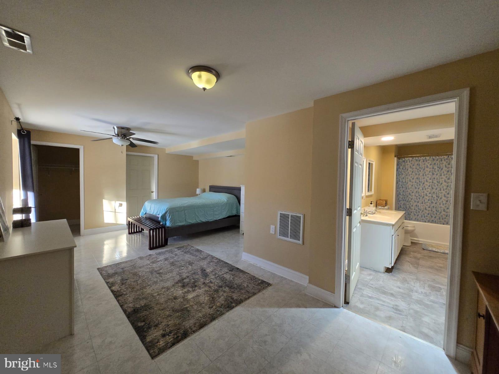 CROSS POINT - Residential Lease