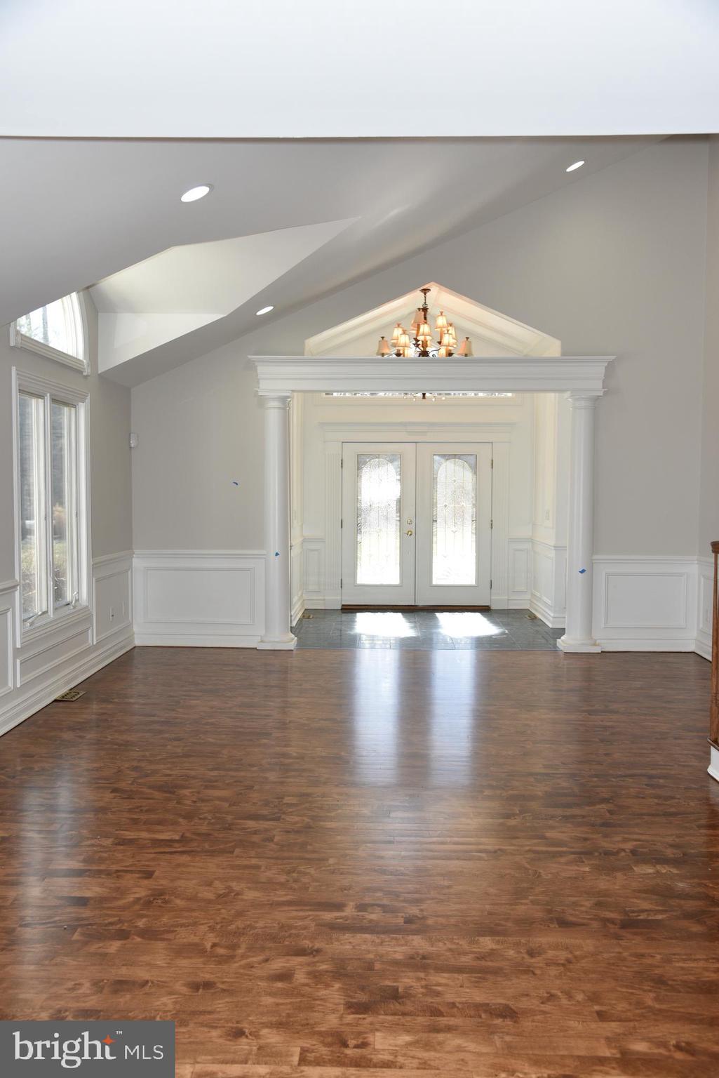 131 LINDBERGH RD.