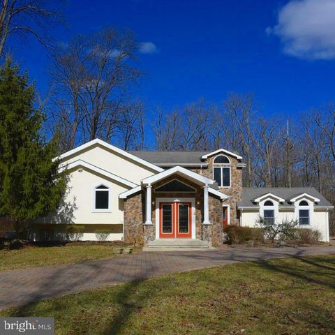 131 LINDBERGH RD. HOPEWELL NJ 08525