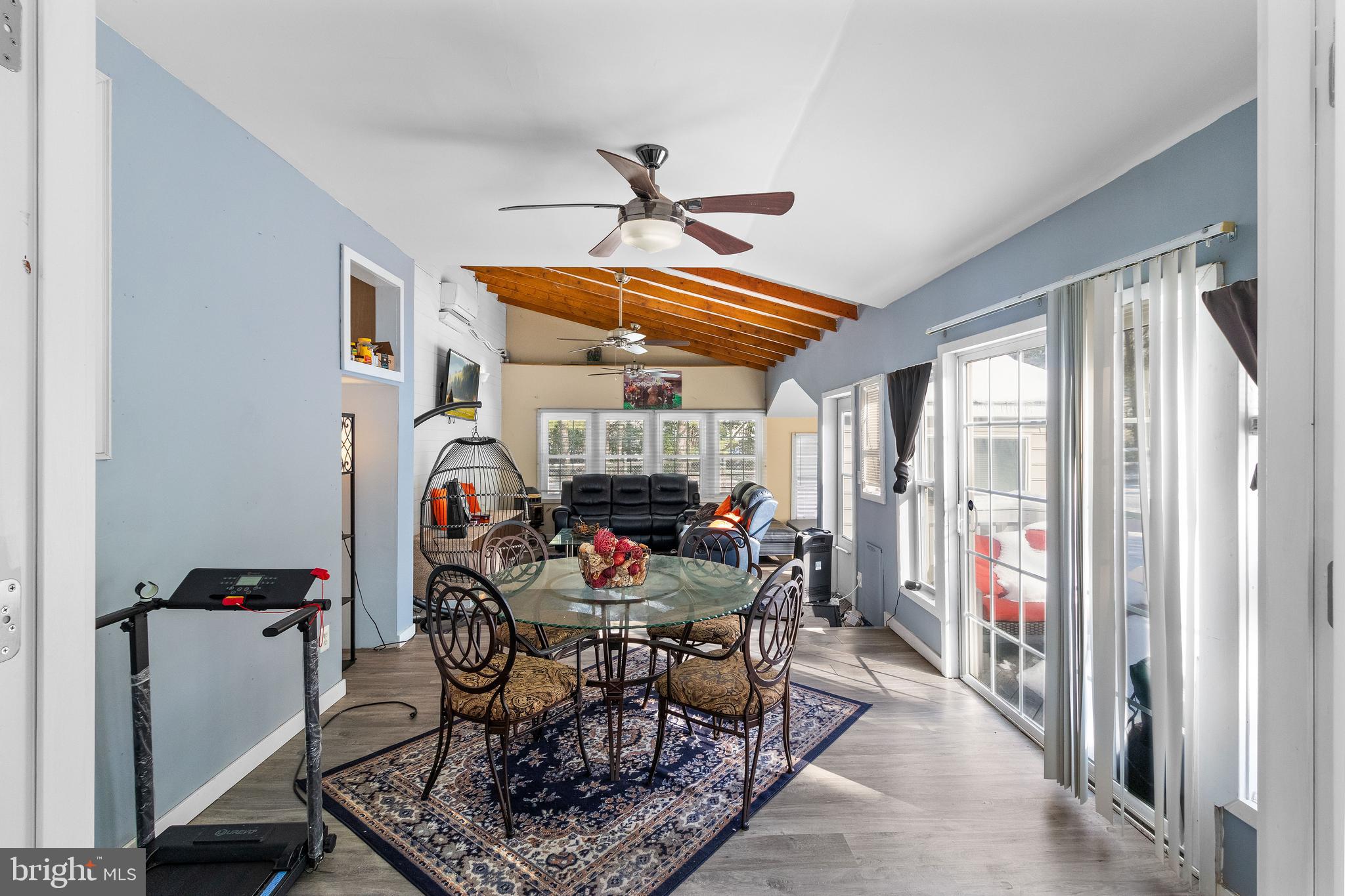 HERITAGE HILL - Residential