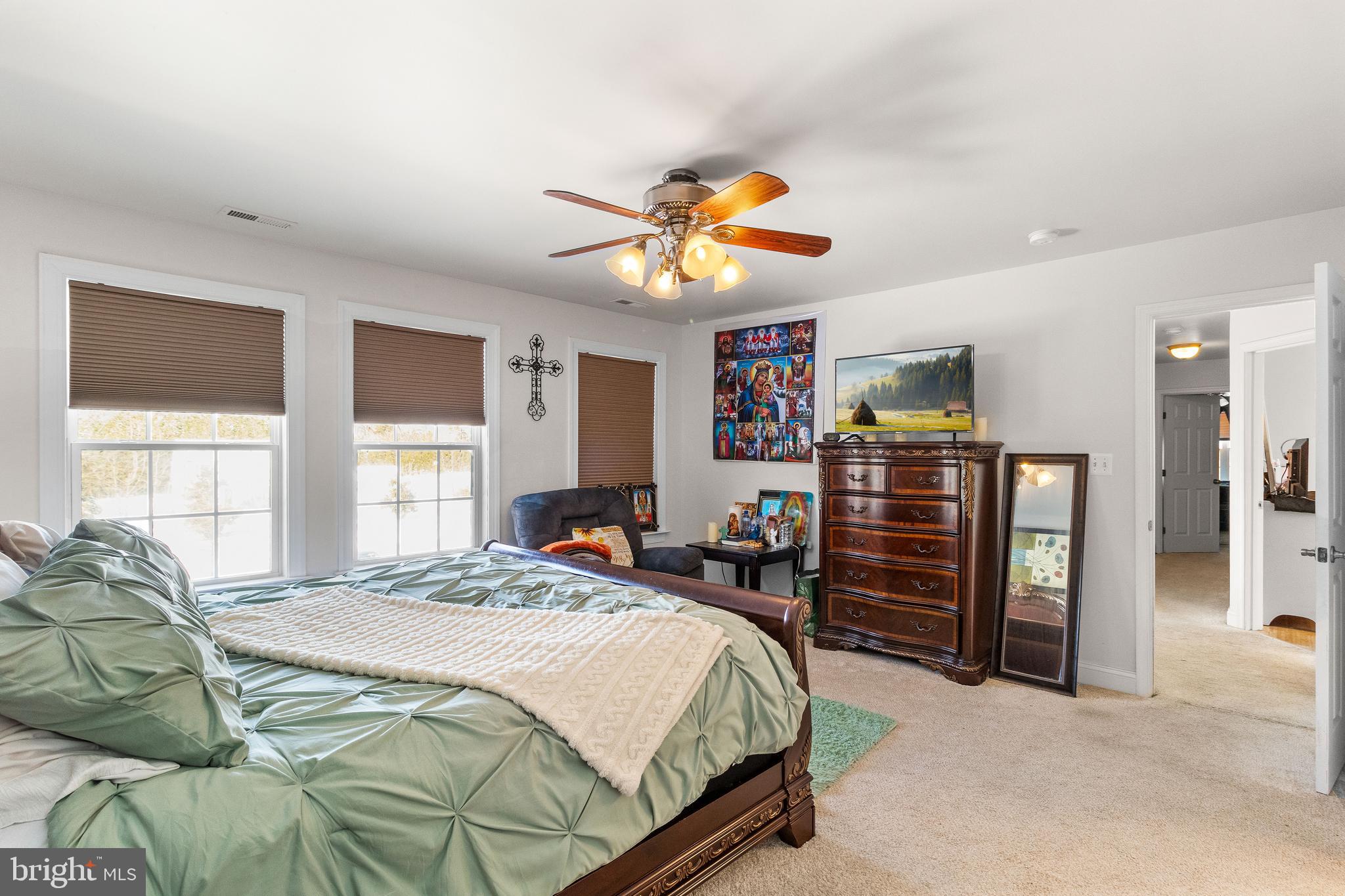 HERITAGE HILL - Residential