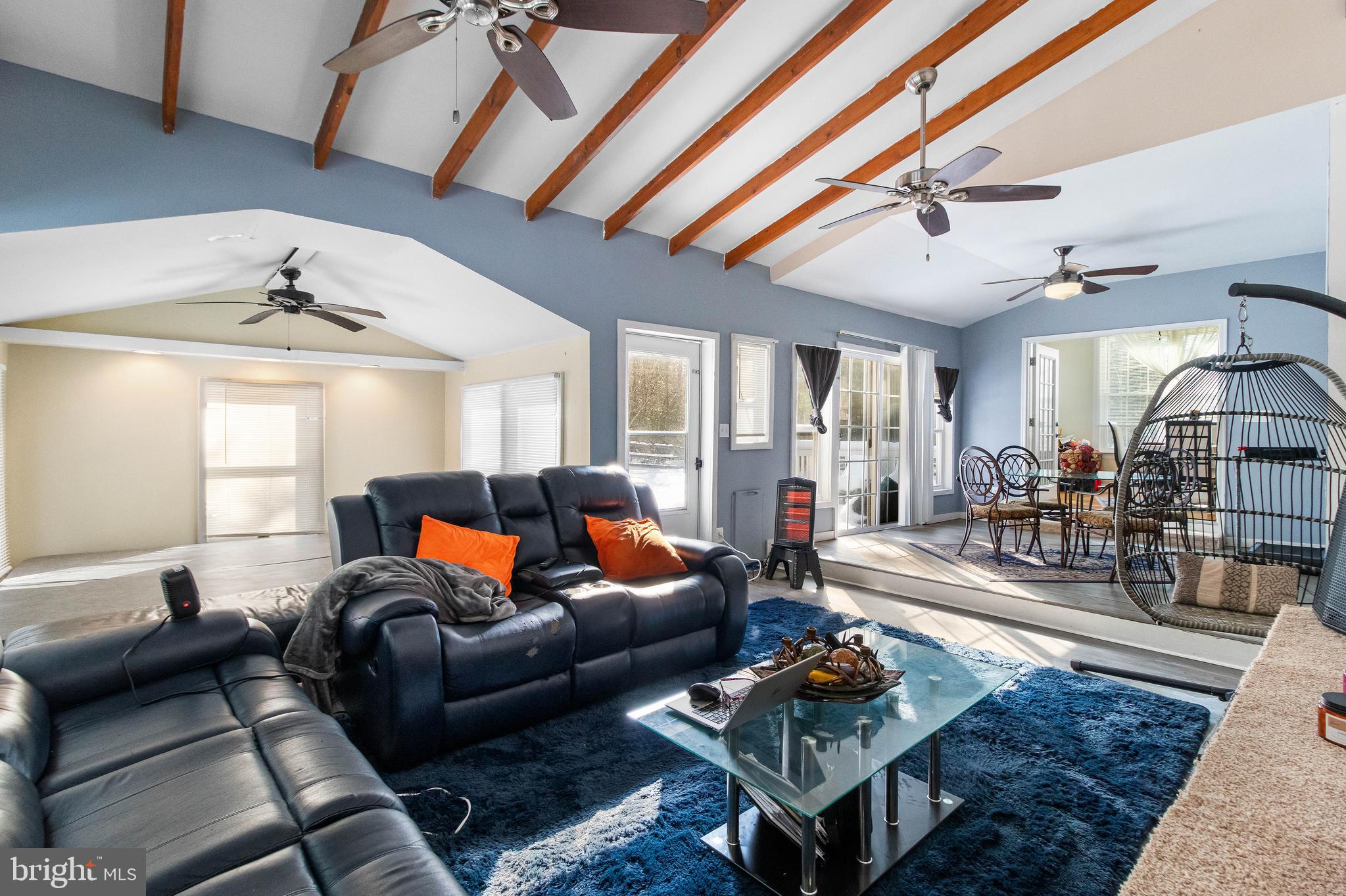 HERITAGE HILL - Residential