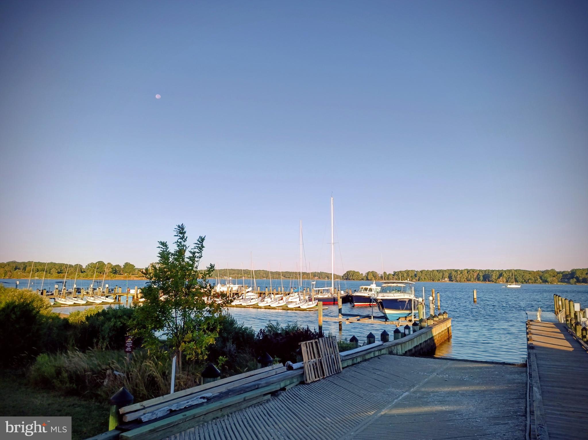 HERITAGE HILL - Residential