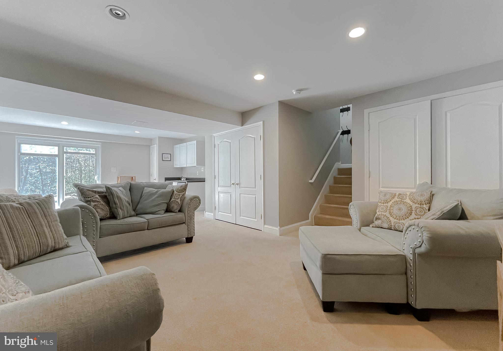 KINGSTON - Residential