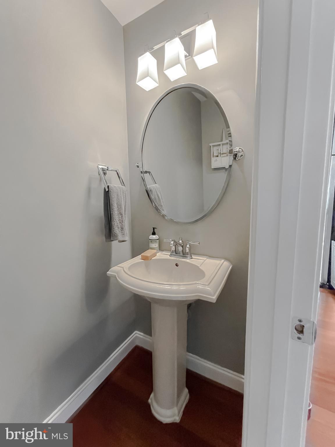 KINGSTON - Residential