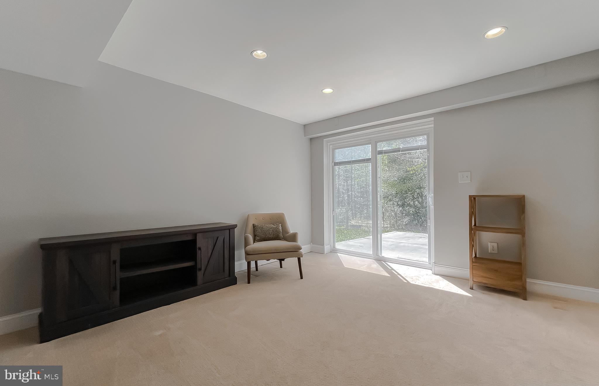 KINGSTON - Residential