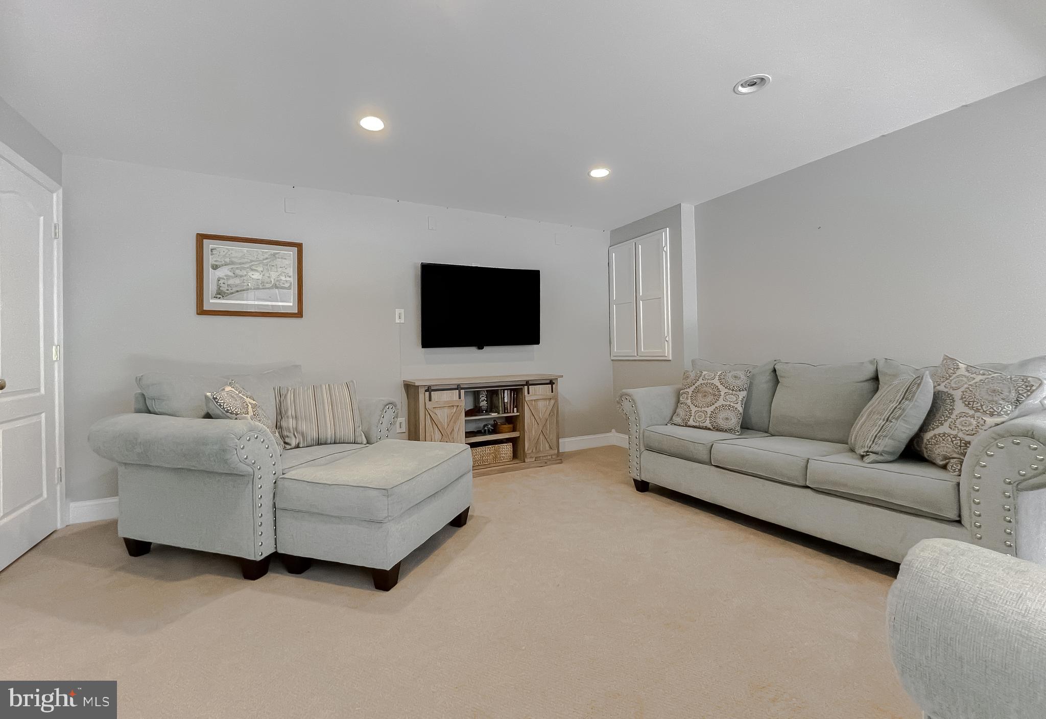 KINGSTON - Residential