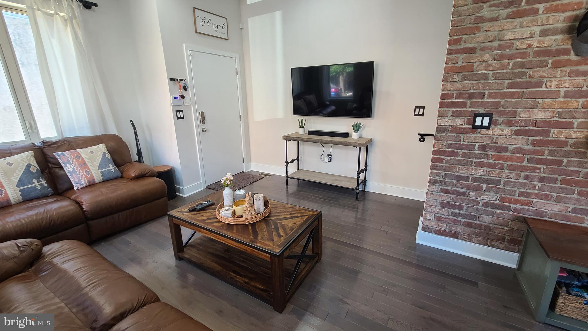 FISHTOWN - Residential Lease