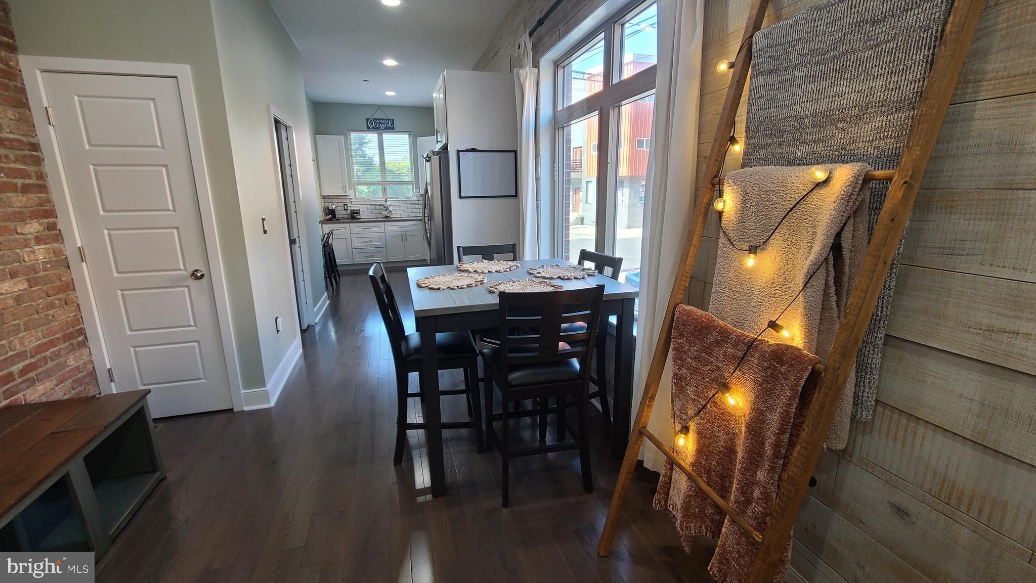 FISHTOWN - Residential Lease