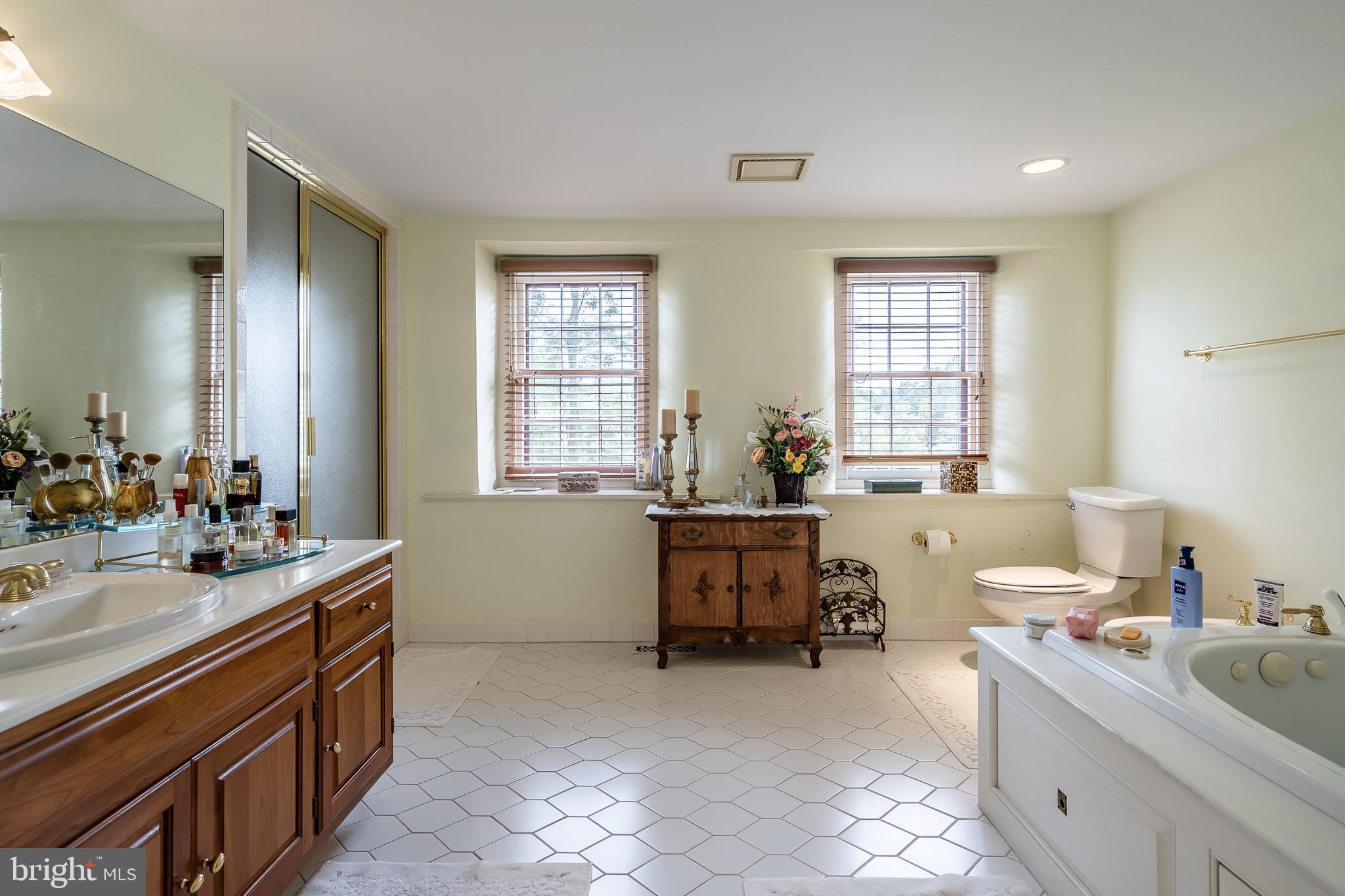 CHESHIRE HUNT - Residential